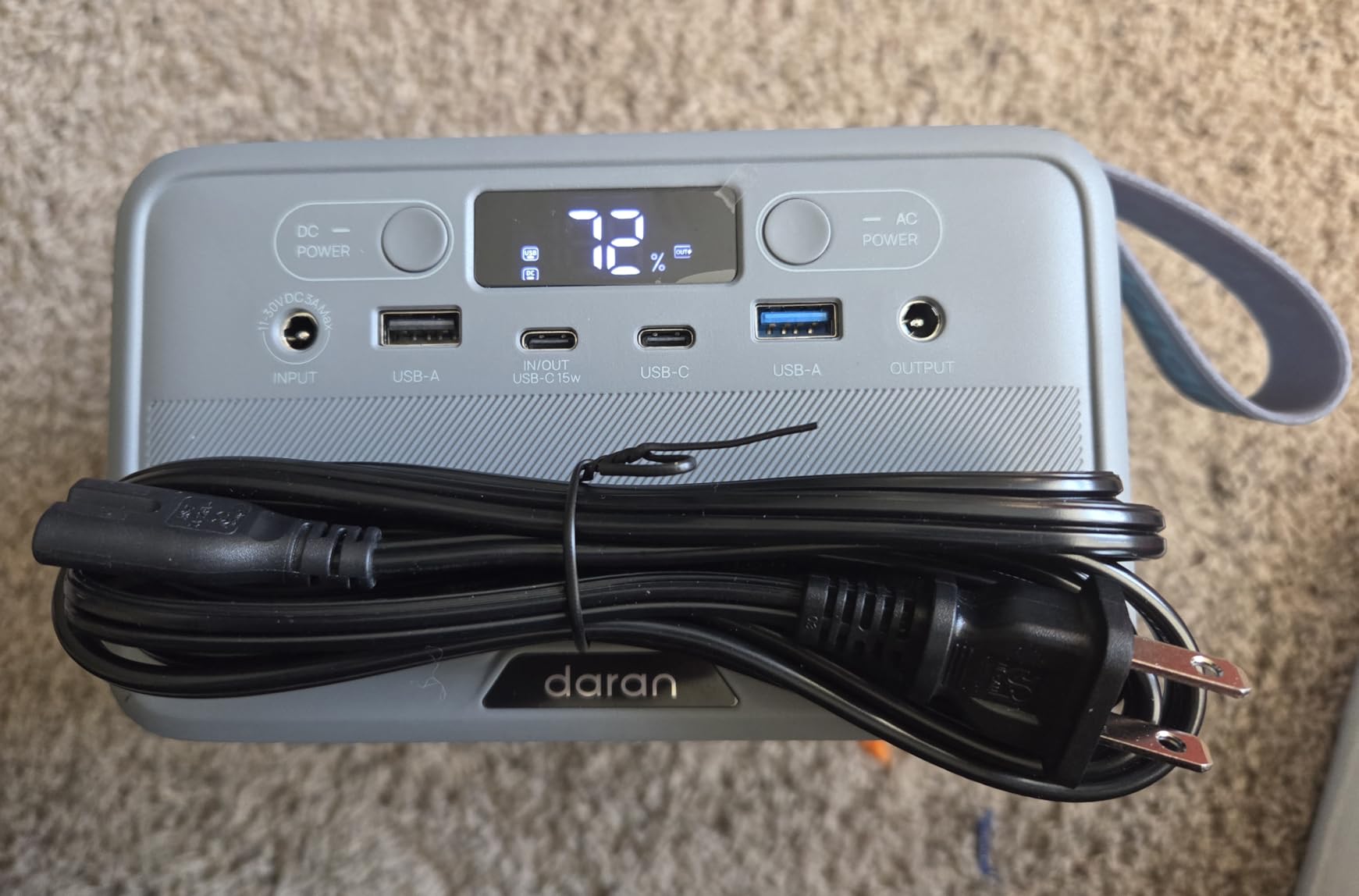 DARAN Portable Power Station 89.6Wh LiFePO4 Battery 100W(200W Peak) Solar Power Bank customer photo 2