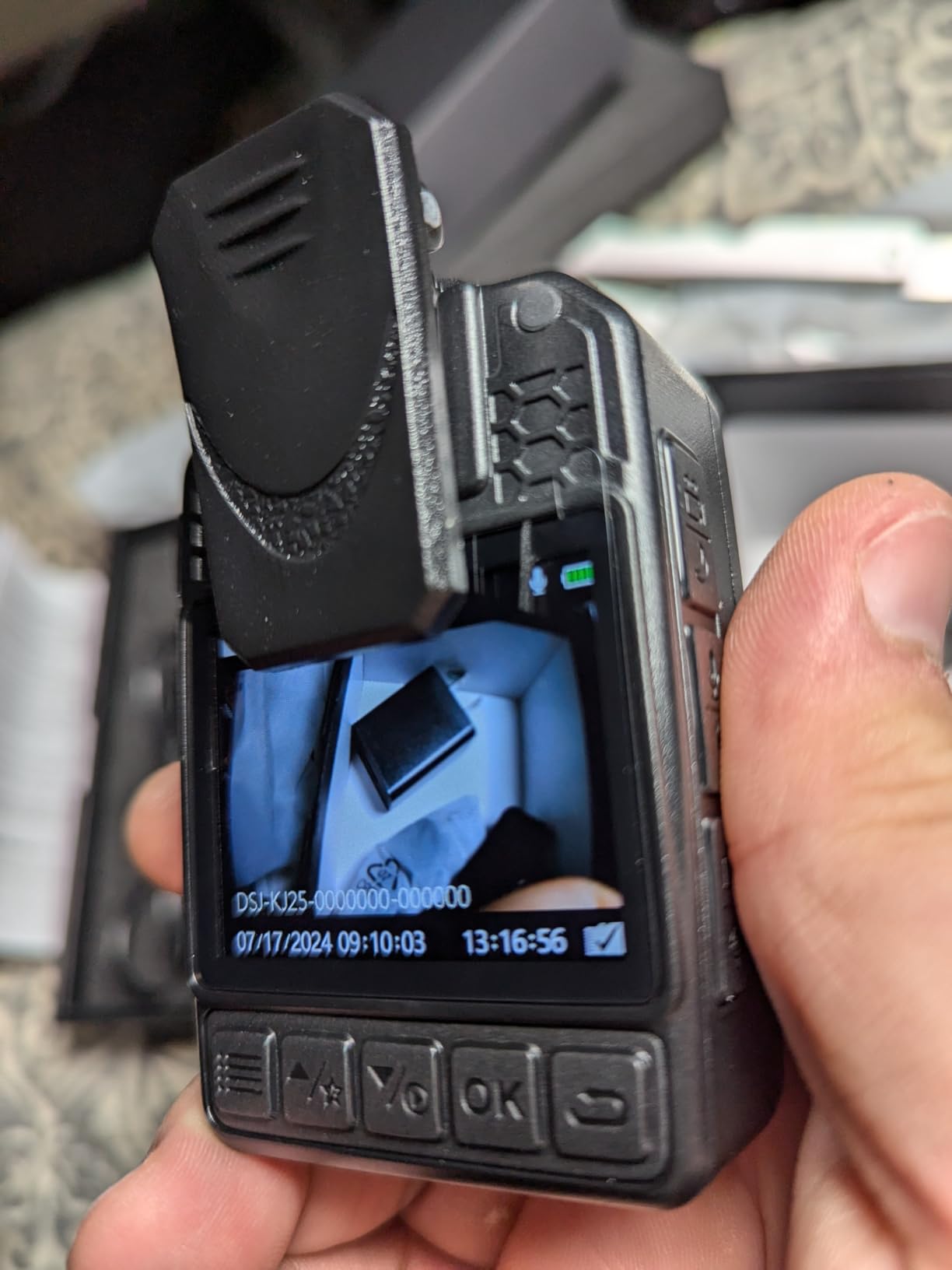 BOBLOV KJ25 1080P Body Cam, 3000mAh with 10-13Hrs Recording, Affordable Body Camera with Night Vision, for Hiking, Delivery, Law Enforcement, and Pet Walking(Card not Included) customer photo 2