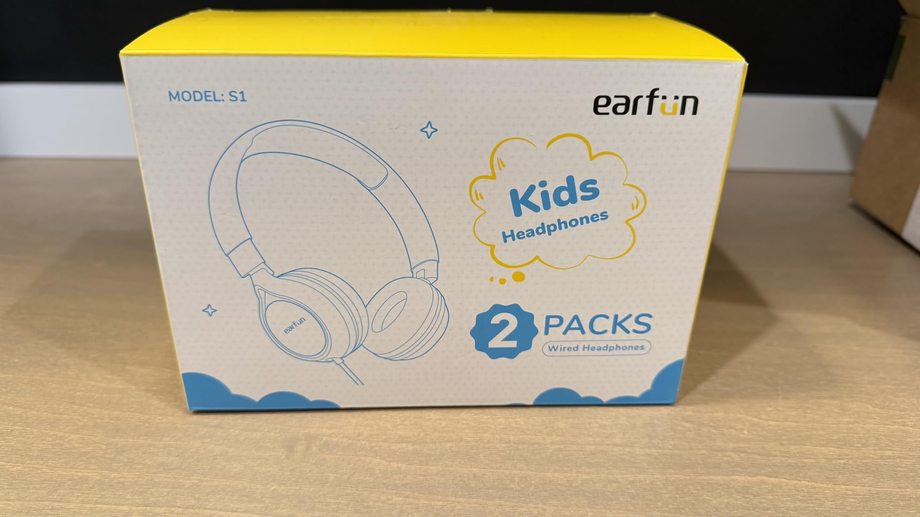 EarFun S1 Kids Headphones, Foldable Wired Headphones for Kids, Lightweight | Stereo Sound, Adjustable Headband, 85dB Volume Limit, Portable On-Ear Headphone for School/Travel/Boys/Girls/PC/Tablet, Blue customer photo 1