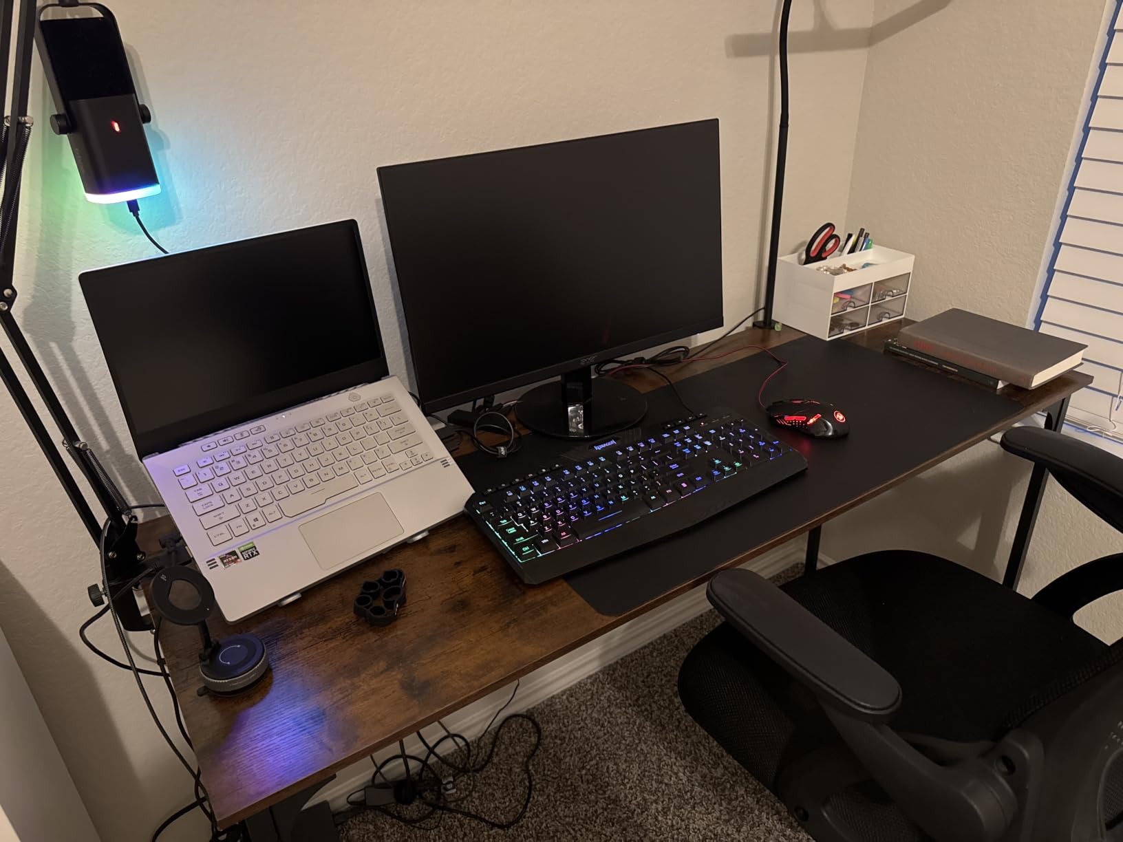Huuger Computer Desk, 55 Inch Home Office Desk, Gaming Writing Work from Home Study Desk, Large Legroom, Sturdy Metal Frame, Modern Simple, Rustic Brown customer photo 1