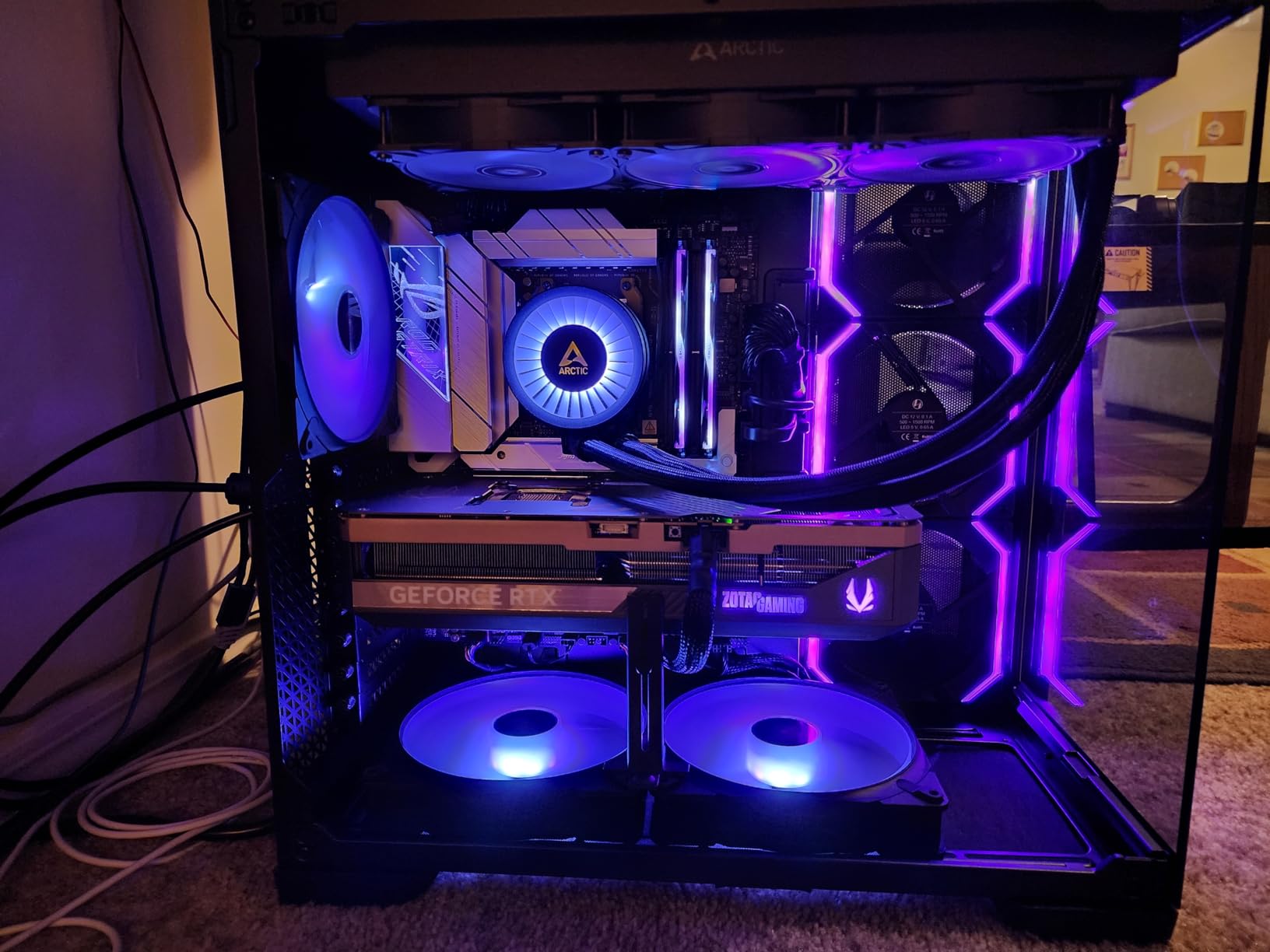 Antec C8 ARGB Full-Tower E-ATX PC Case, 3 ARGB PWM Fans, Black | 3 ARGB PWM Fans Included, Seamless Tempered Glass Front & Side Panels, RTX 40 Series GPU Support, 360mm Radiator, USB Type-C customer photo 1