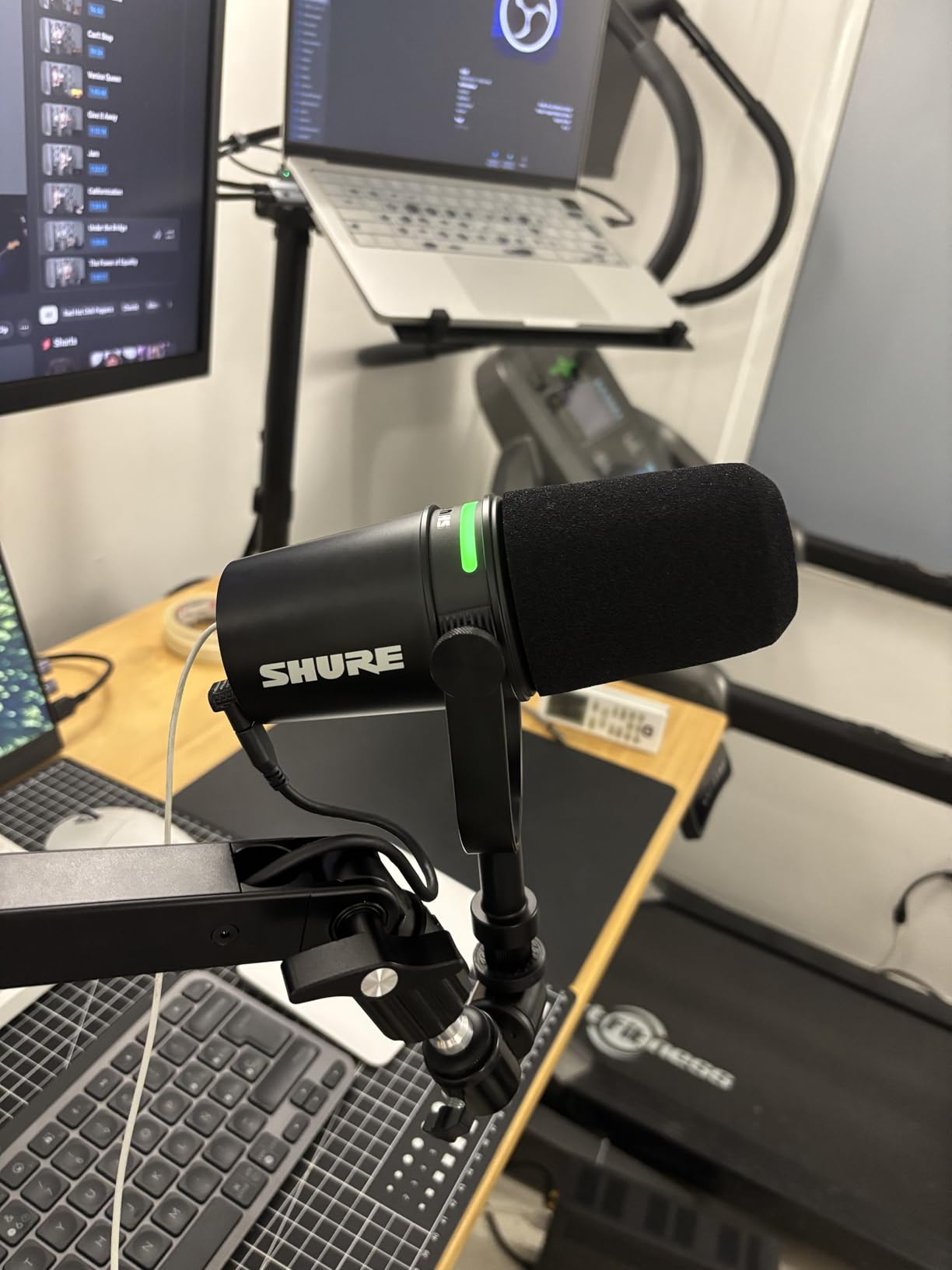 Shure MV7+ USB-C & XLR Podcast Dynamic Microphone - Black | USB-C and XLR dynamic mic with LED touch panel, auto level and pop filter for podcasting, streaming and recording customer photo 2