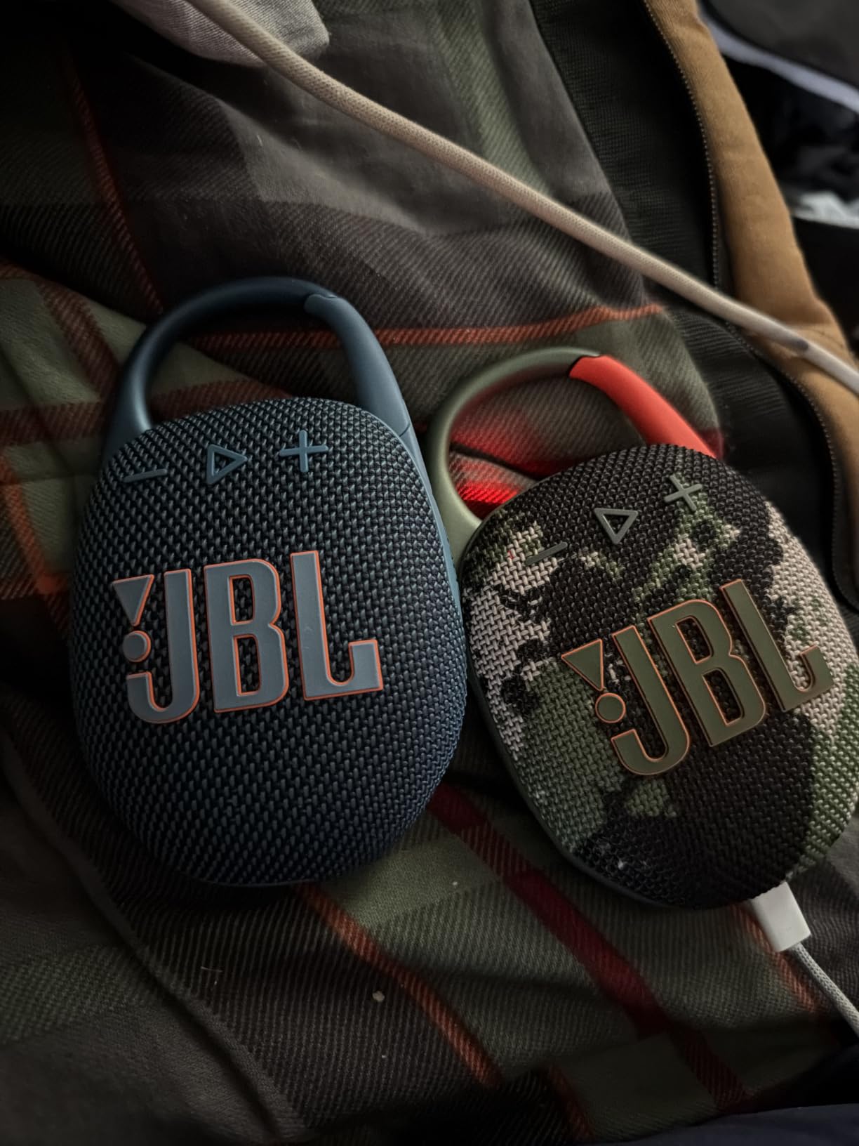 JBL Clip 5 Ultra-Portable Waterproof Bluetooth Speaker with Carabiner customer photo 1
