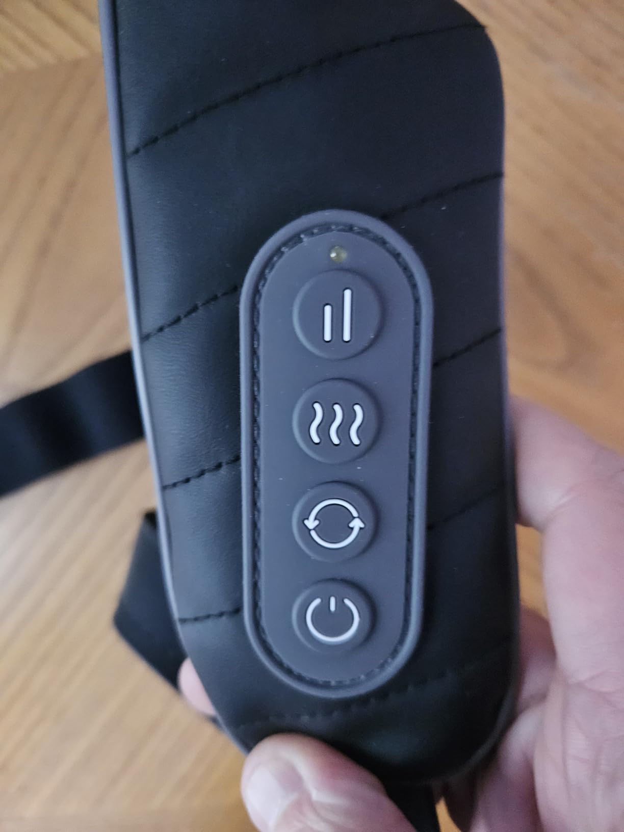 COMFIER Cordless Neck and Shoulder Massager with Heat, Wearable 4D Shiatsu Deep Tissue Kneading for Desk Workers and Drivers, Hands-Free Straps, FSA Eligible HSA Gift, Midnight Black customer photo 2