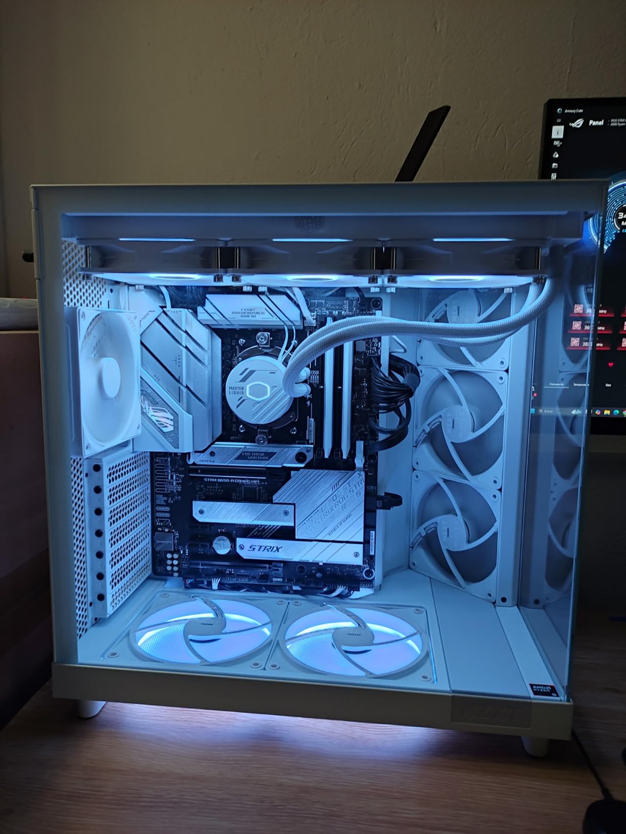 NZXT F120Q - 120mm Quiet Airflow PC Case Fan - Black | 120mm quiet fan for intake or exhaust. Chamfered frame for consistent airflow and low-noise operation. customer photo 1