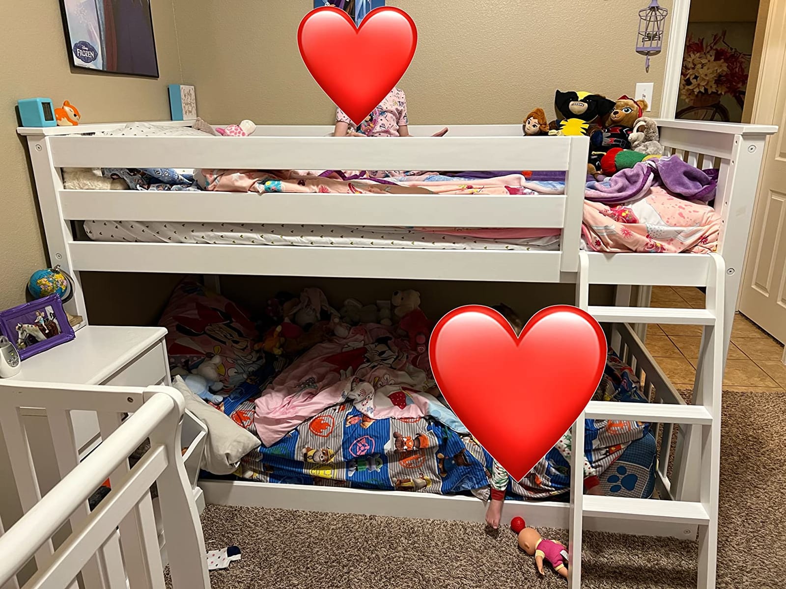 Max & Lily Fundamental Twin Low Bunk Bed, Kids Solid Wood Modern Bed Frame with Strong Wooden Slats, Non-Toxic Finishes, High Weight Capacity, White customer photo 1