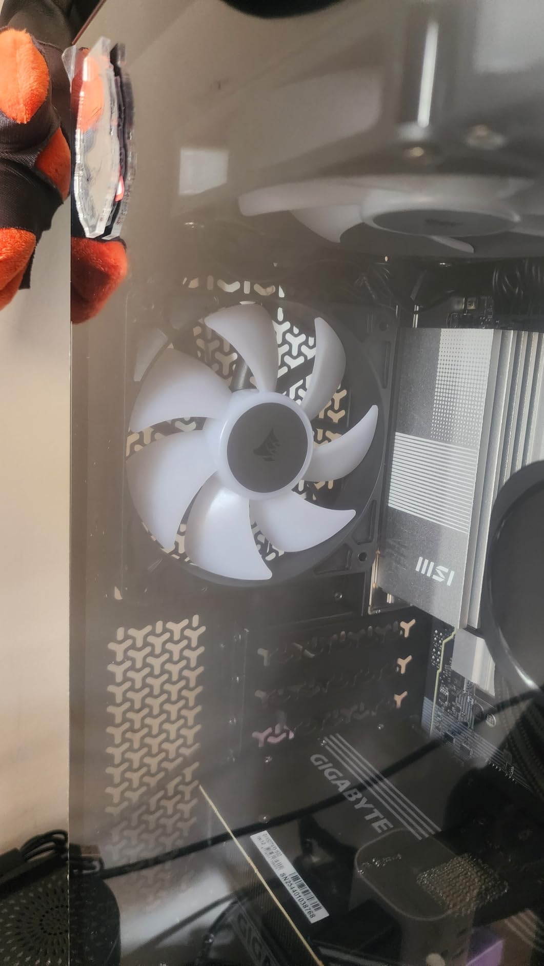 CORSAIR RS140 ARGB 140mm PWM Fans - Daisy-Chain Connection - Low-Noise - Magnetic Dome Bearing - Dual Pack - Black customer photo 2