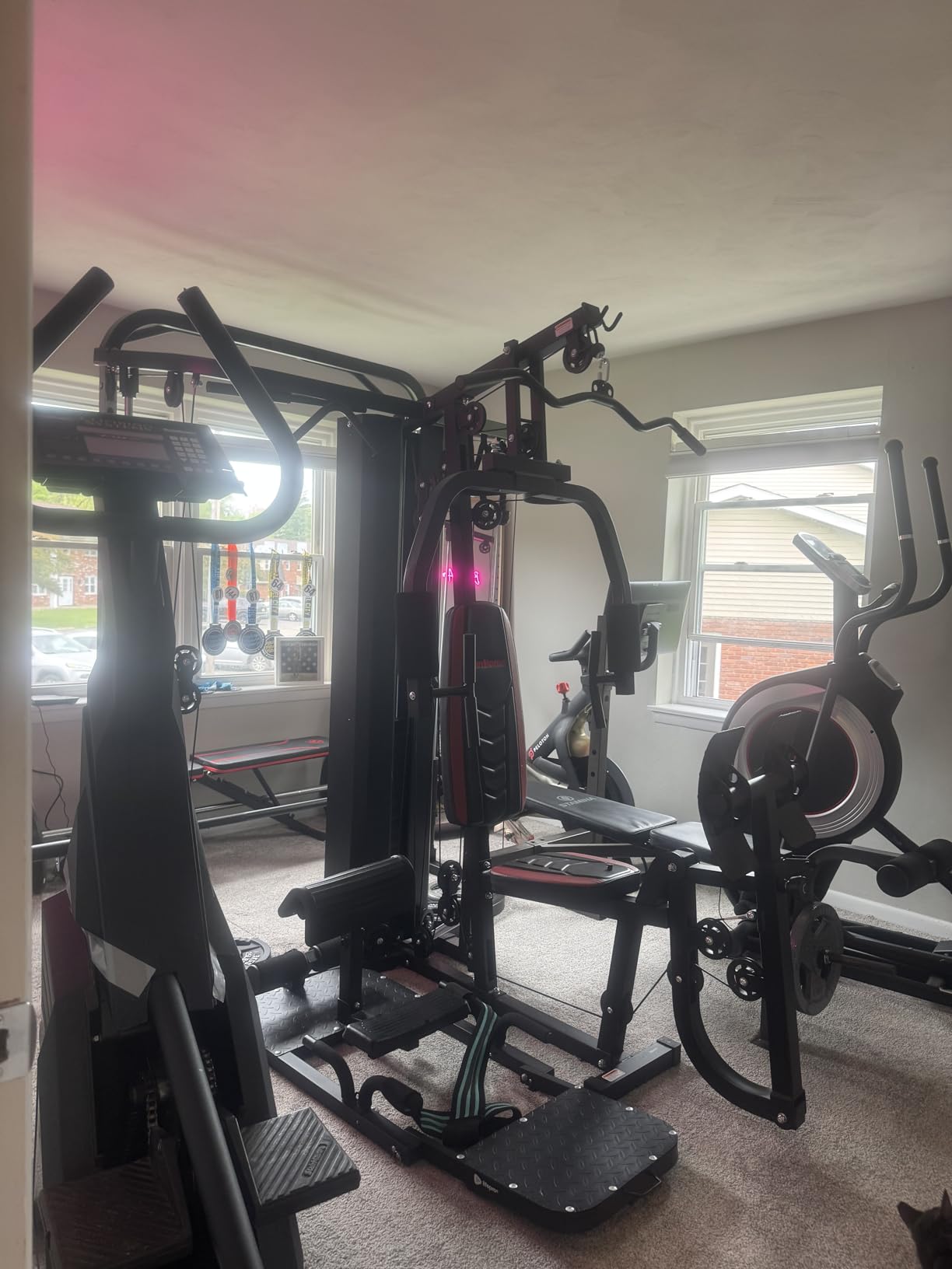 SunHome Multifunction Home Gym Equipment Workout Station, Smith Machine with 138LB Weight Stack, Leg Press, LAT Station for Full Body Training customer photo 1