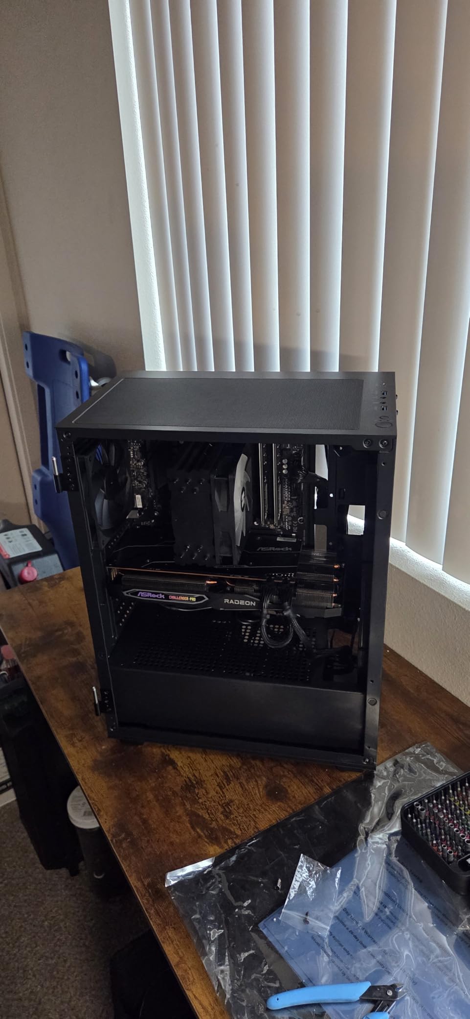DARKROCK EC2 ATX Mid Tower Gaming Computer PC Case, Type-C Ready | Supports 50 Series Graphics Cards, Tempered Glass Side Panel, up to 8 x 120mm Fans & 360mm Radiator, 1 x Pre-Installed Fan customer photo 1