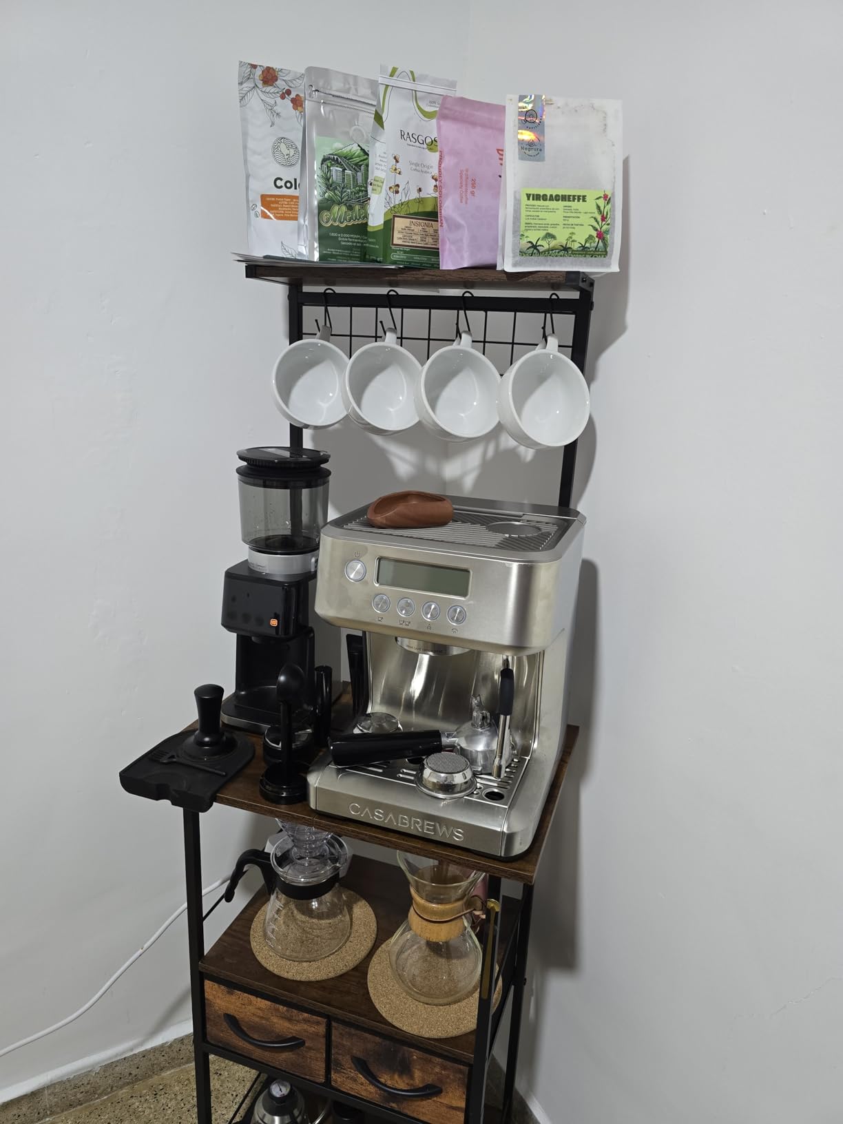 CASABREWS Ultra Espresso Machine, Barista Espresso Maker with Steam Wand | LCD Display, Custom Brew Temp, Latte & Cappuccino Machine, 20-Bar Italian Pump customer photo 2