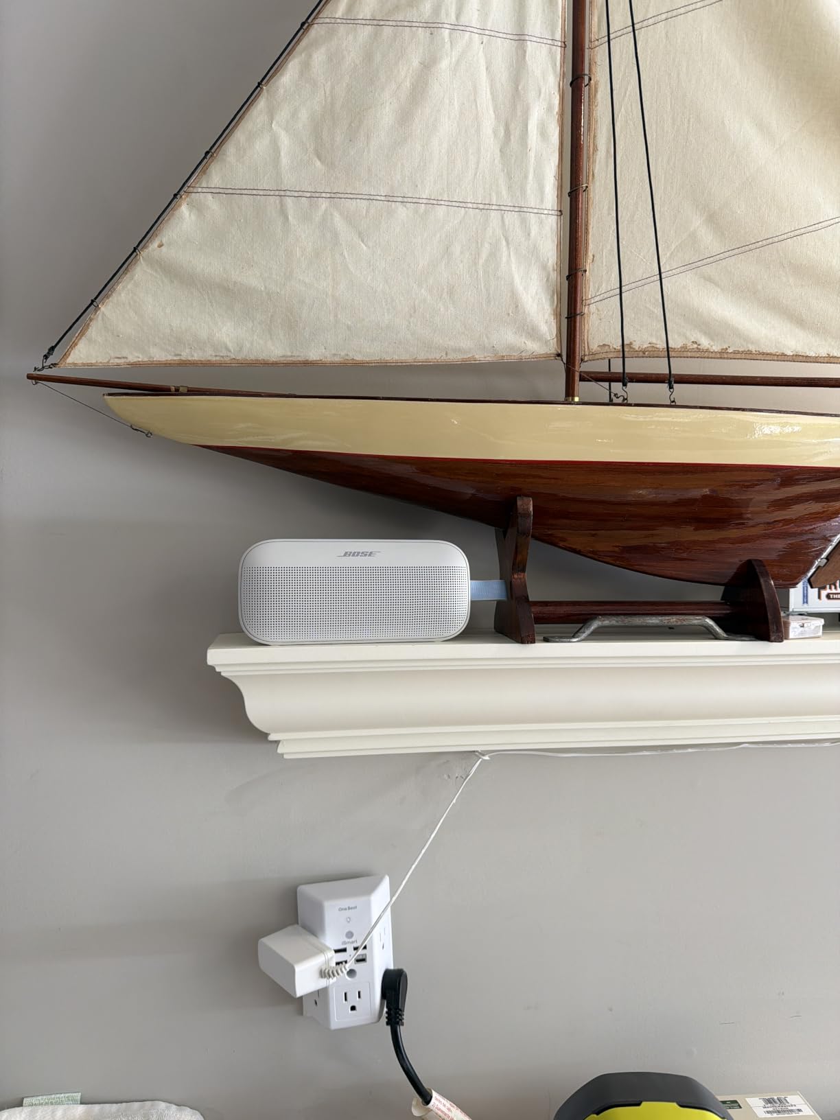 Bose SoundLink Flex Bluetooth Speaker (2nd Gen) - Portable Outdoor Speaker with Hi-Fi Audio, Waterproof and Dustproof, USB-C, Up to 12 Hours Battery Life, Sandstone customer photo 2