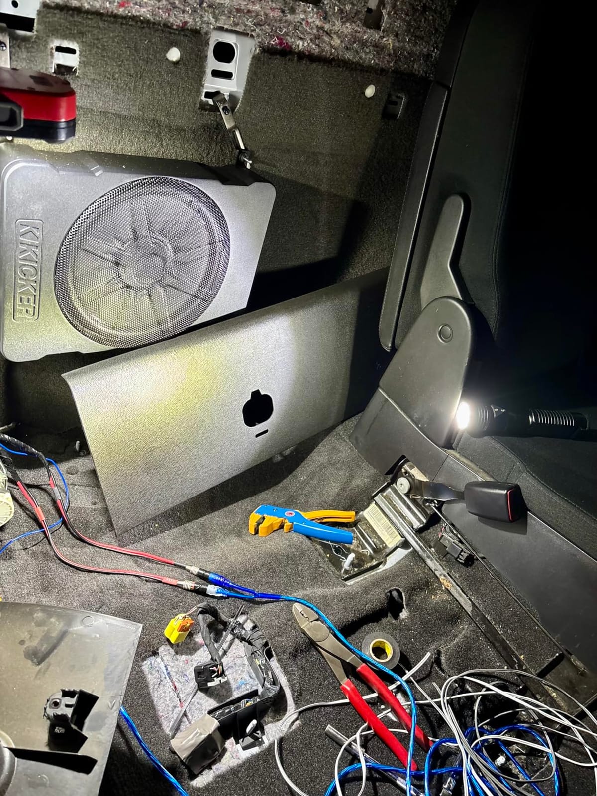 KICKER 51HS10 Hideaway Compact Powered Subwoofer, 10-Inch customer photo 2