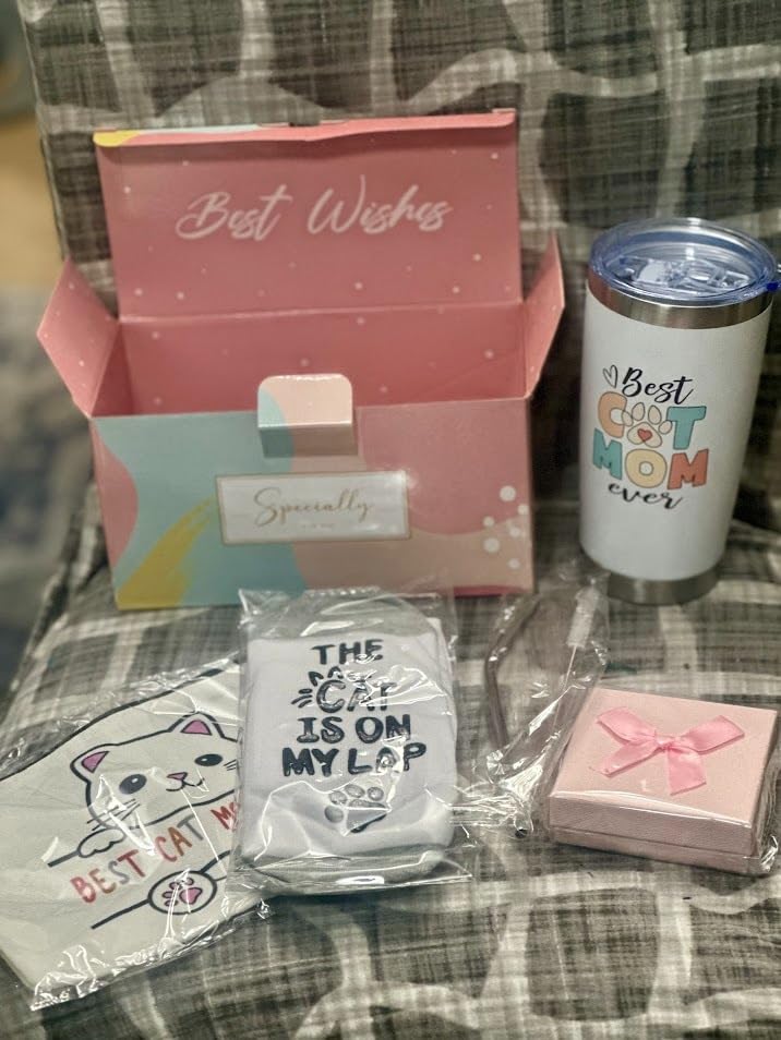 Dog Mom Dog Lover Gifts for Women, 20oz Wine Tumbler Set with Makeup Bag & Natural Stone Paw Bracelets & Socks for Women customer photo 1