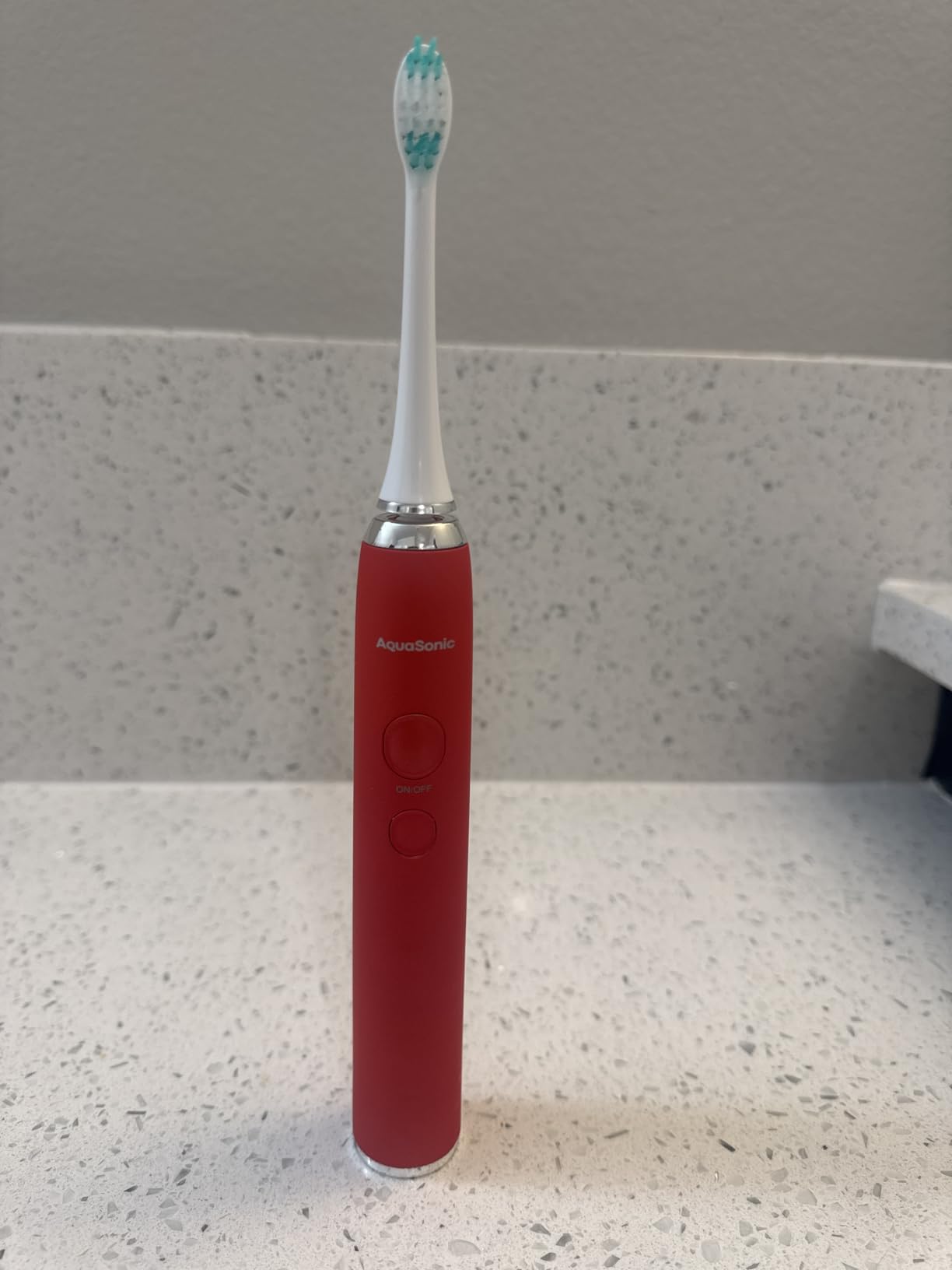 Aquasonic Vibe Series Ultra-Whitening Toothbrush - ADA Accepted Electric Toothbrush - 8 Brush Heads & Travel Case - 40,000 VPM Motor & Wireless Charging - 4 Modes w Smart Timer - Electric Pink customer photo 2
