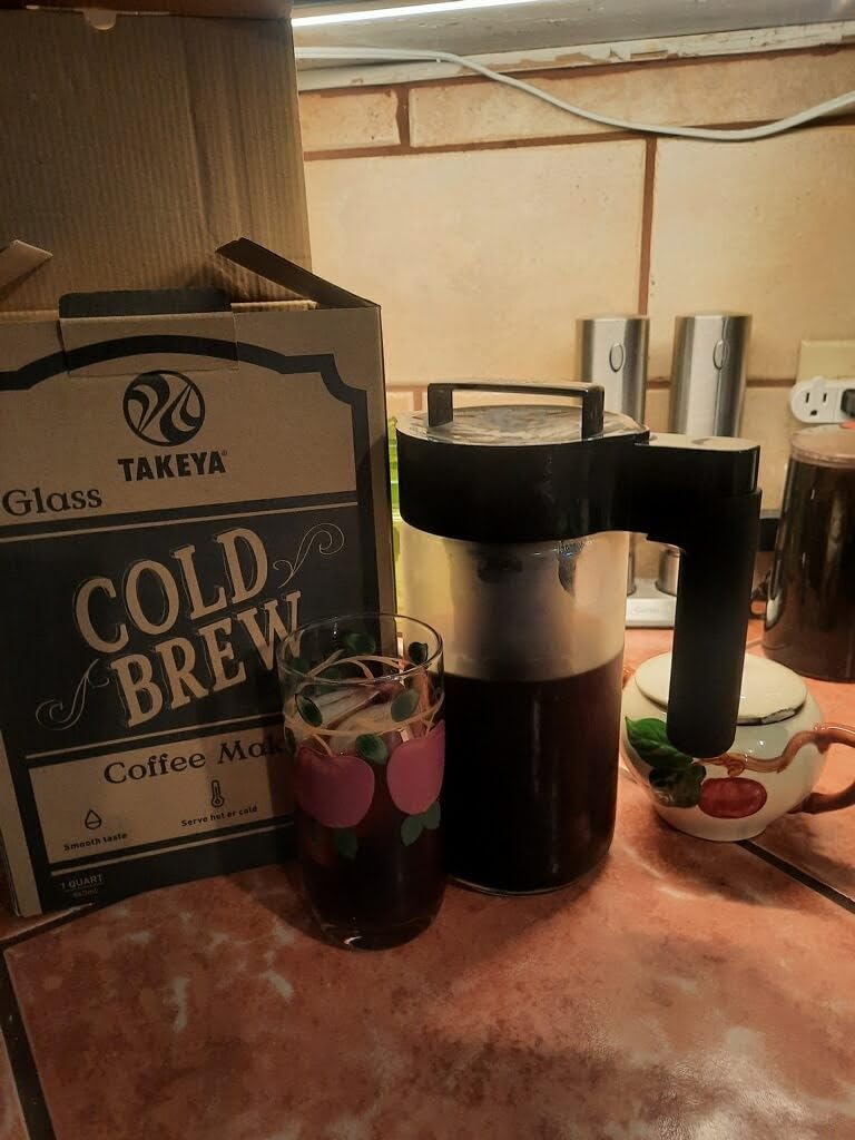 Takeya Glass Cold Brew Coffee Maker for Iced Coffee, Airtight Pitcher, Premium Quality, 2 Quart, Black Lid and Handle customer photo 2