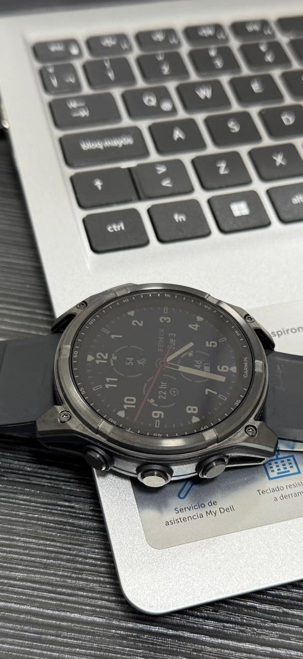 Garmin fenix 8 Solar, Sapphire, 51mm, DLC Titanium, Black/Bebble Gray customer photo 2