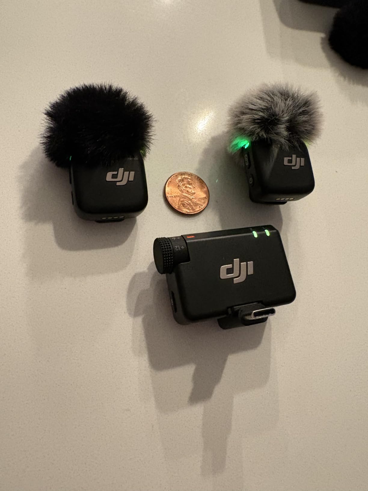 DJI Mic Mini (2 TX + 1 RX + Charging Case), Ultralight, Detail-Rich Audio | 48h Use, Noise Cancelling, Automatic Limiting, Wireless Microphone for Camera/iPhone/Android, Vlog, Streaming customer photo 2