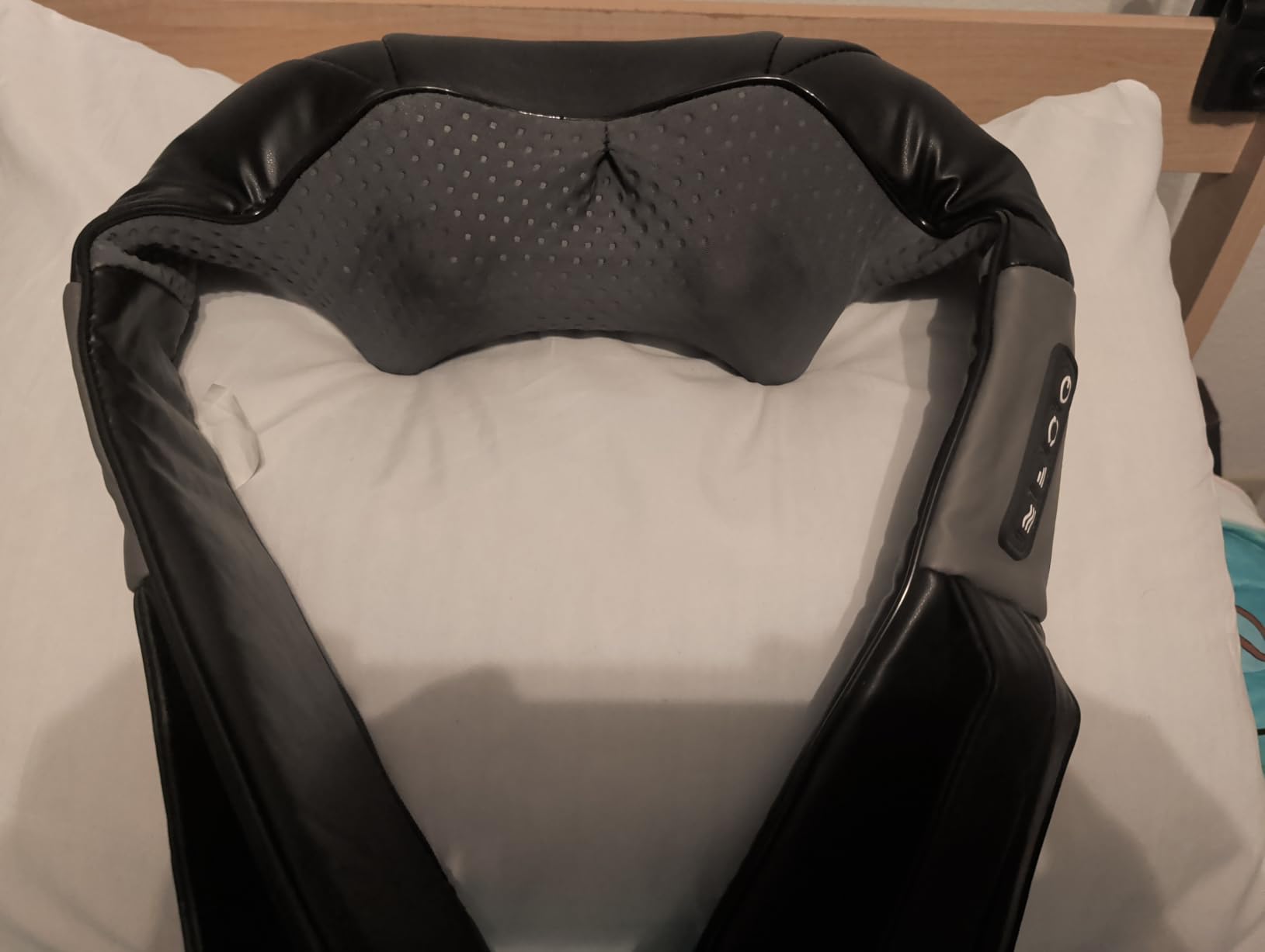 Nekteck Shiatsu Neck Massager with Heat for Pain Relief, Gray, NOT Cordless | 2026 Upgraded 3D Back Shoulder Kneading Massage Pillow, 3 Intensity Speeds Deep Tissue, Relaxation Gifts for Men Women customer photo 2