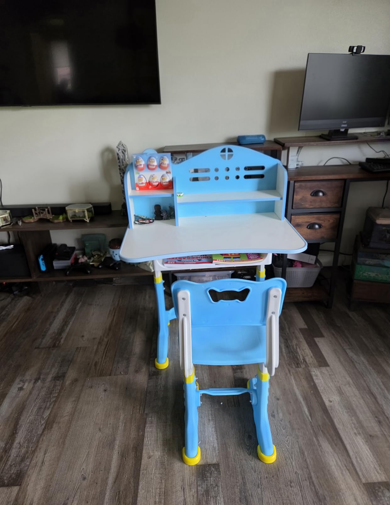 Kids Desk and Chair Set, Height Adjustable Kids Desk | Child's School Study Writing Tables with Bookstand and Storage Drawer, Widened Desktop with Desktop for Boys and Girls customer photo 1