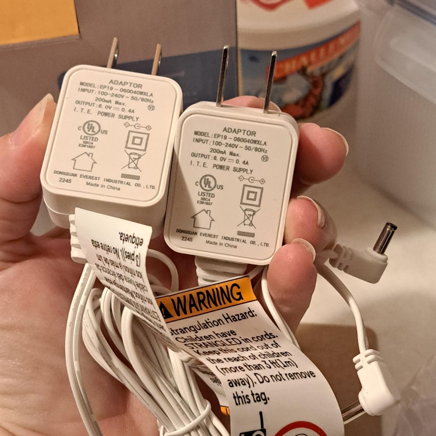 Motorola Nursery Audio Baby Monitor, No WiFi, Long Range 1000 ft, Volume Control, DECT Private Connection, Cry Detection, Portable Battery Parent Unit, Ideal for Safe Monitoring, No App, AM21 customer photo 1