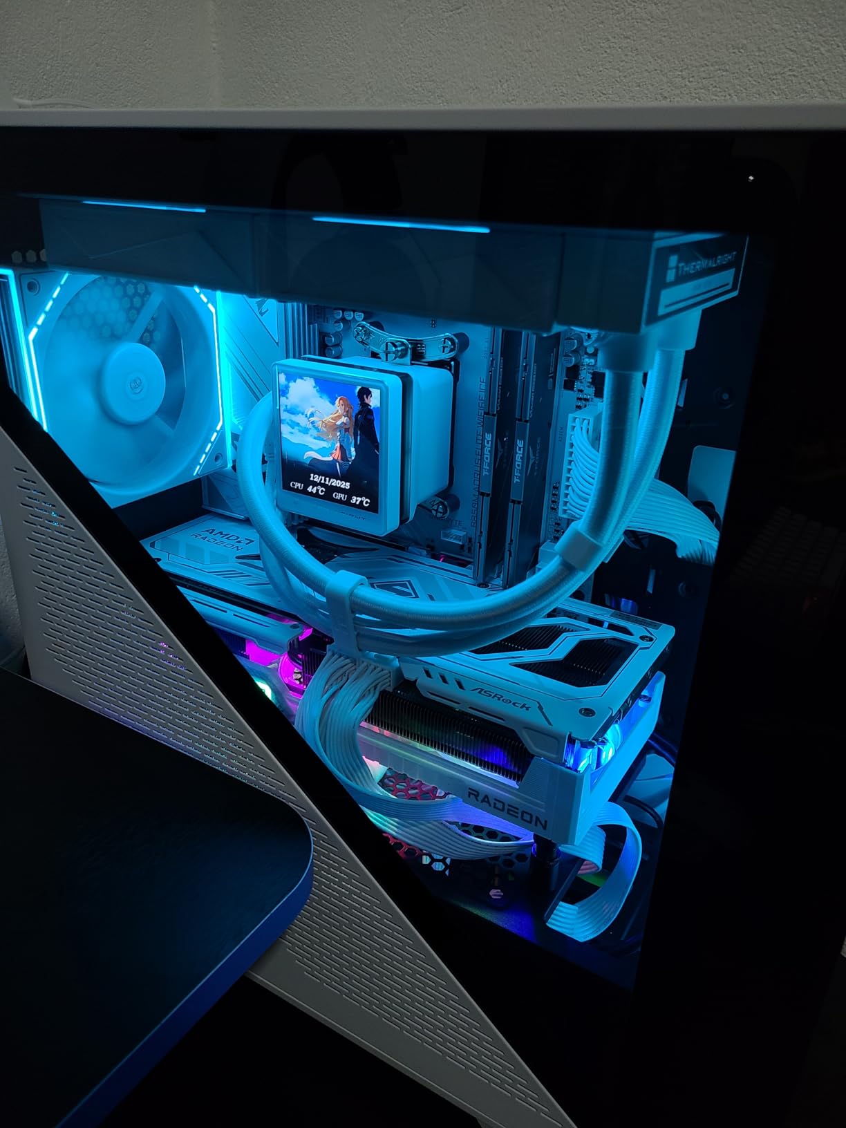 Thermaltake Toughpower GT 850W ATX 3.1 Standard Power Supply; 80 Plus Gold Efficiency; Smart Zero Fan; Native 450W PCIe 5.1 Connector; PS-TPT-0850FNFAGU-3; 5 Year Warranty customer photo 1
