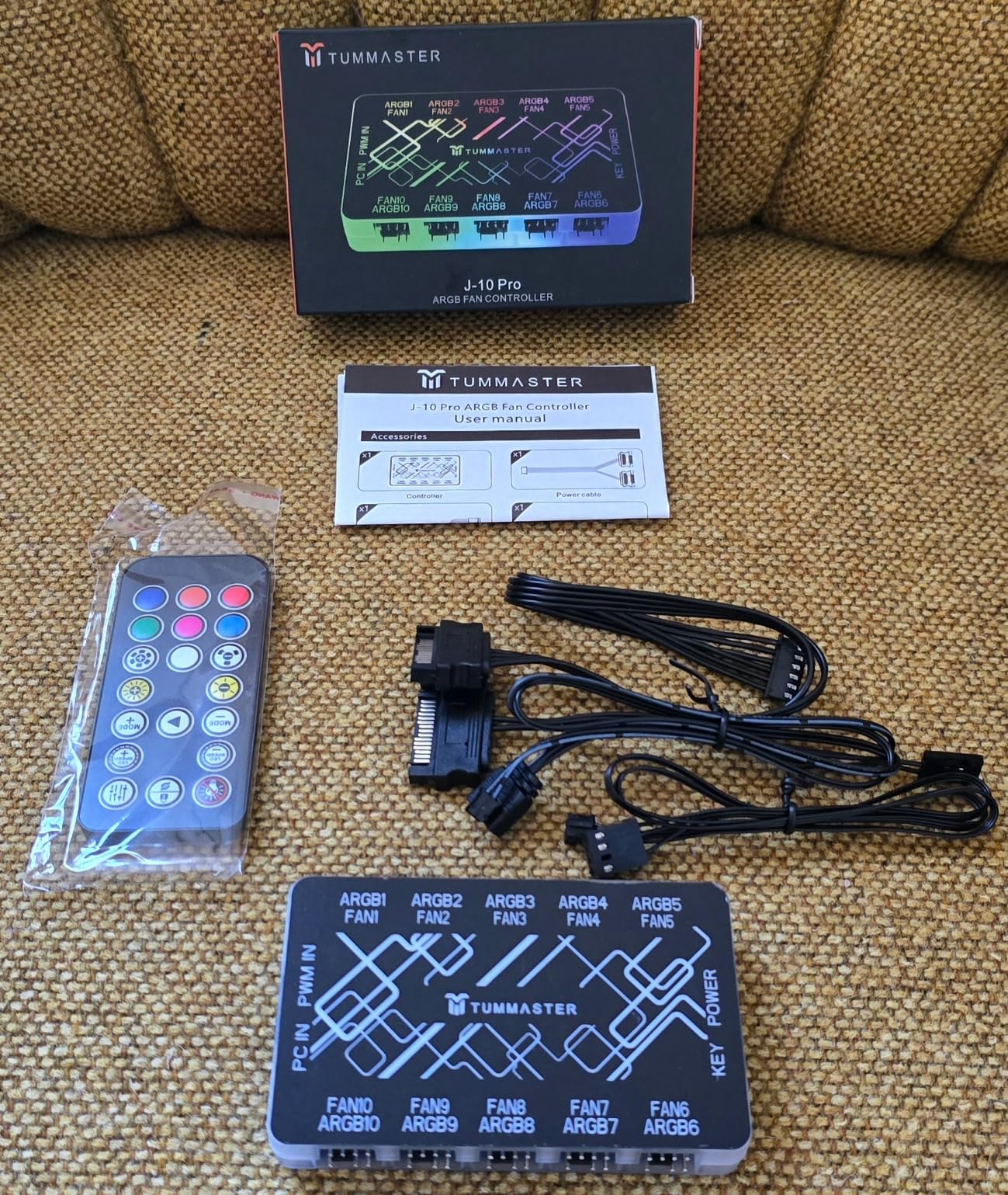 ARGB Fan HUB, 9/10 Port 4 Pin PC Fan Controller, 5V-3Pin LED Hub, Magnetic Suction, SATA Power Input, RF Remote & Chassis Key Control, Controller Support ARGB PWM Fans Splitter (J-10 Pro) customer photo 1