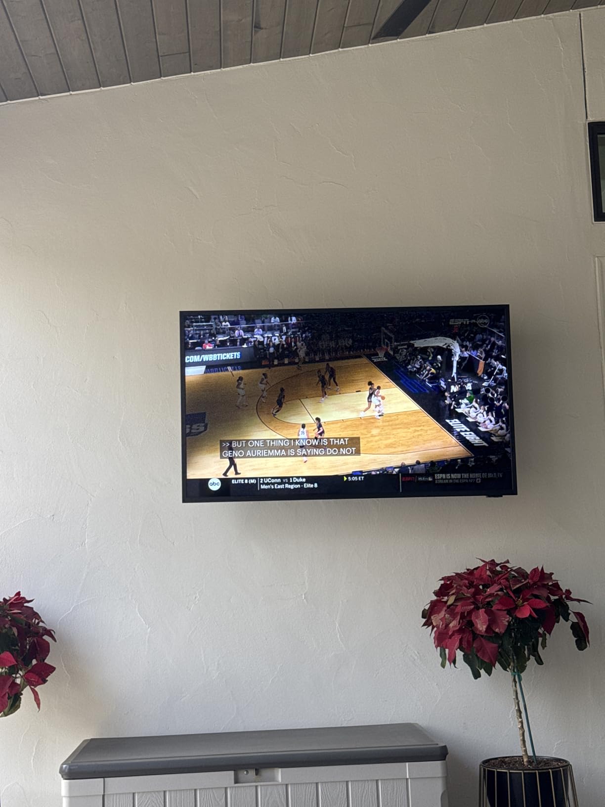 Samsung 55-Inch Class Neo QLED 4K The Terrace Partial Sun, Quantum HDR+, Dolby Atmos, Wide Viewing Angle, Weather Resistant, Anti-Glare Outdoor Smart TV w/Alexa Built-in, (QN55LST7DAFXZA, 2024 Model) customer photo 2