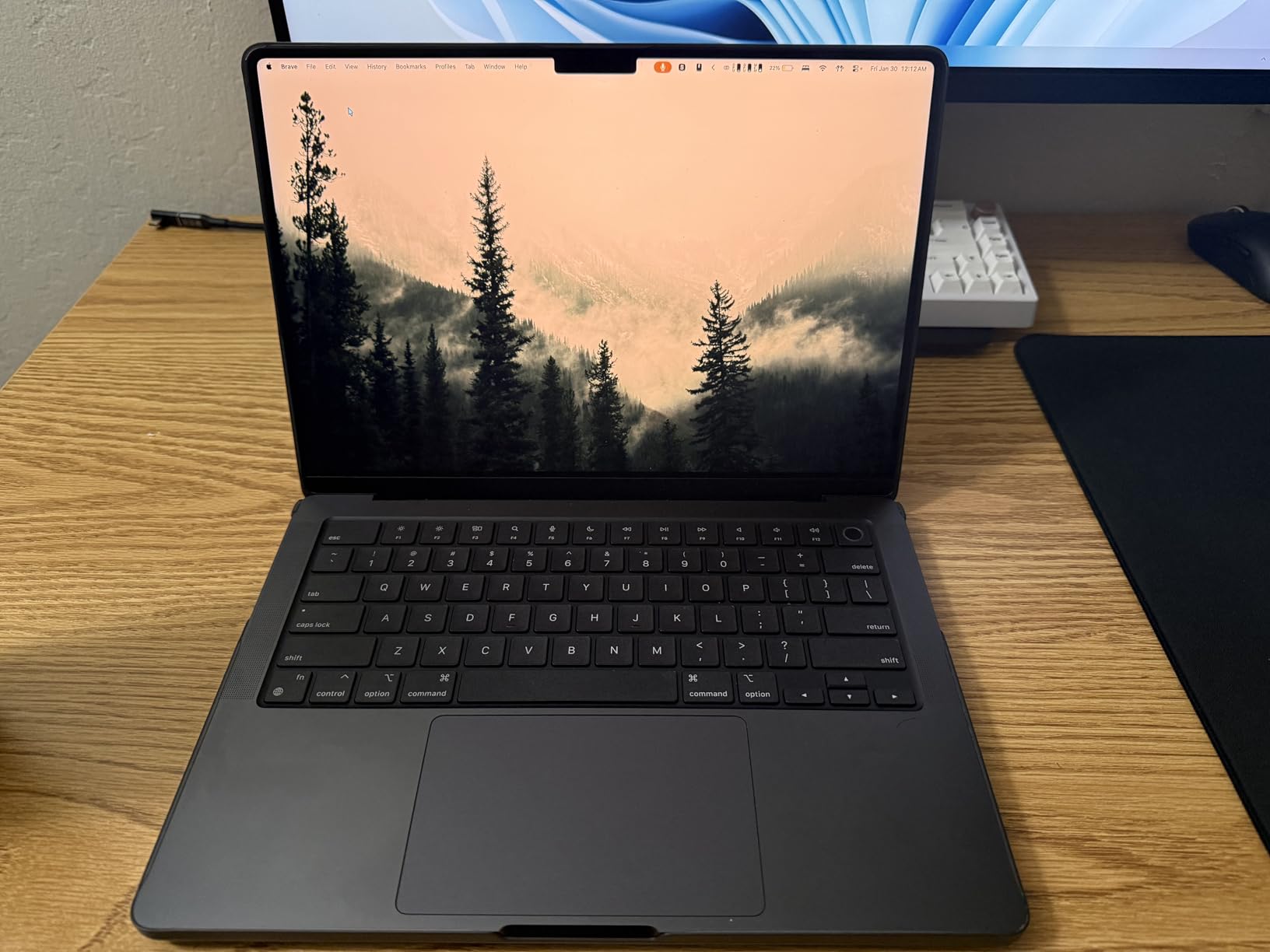 Apple 2024 MacBook Pro Laptop with M4 chip with 10-core CPU and 10-core GPU: Built for Apple Intelligence, 14.2-inch Liquid Retina XDR Display, 24GB Unified Memory, 1TB SSD Storage; Space Black customer photo 1