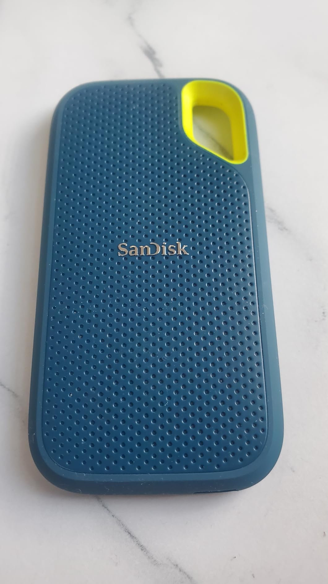 SANDISK 8TB Extreme Portable SSD - Up to 1050MB/s, USB-C, USB 3.2 Gen 2, IP65 Water and Dust Resistance - External Solid State Drive - SDSSDE61-8T00-G25 customer photo 1