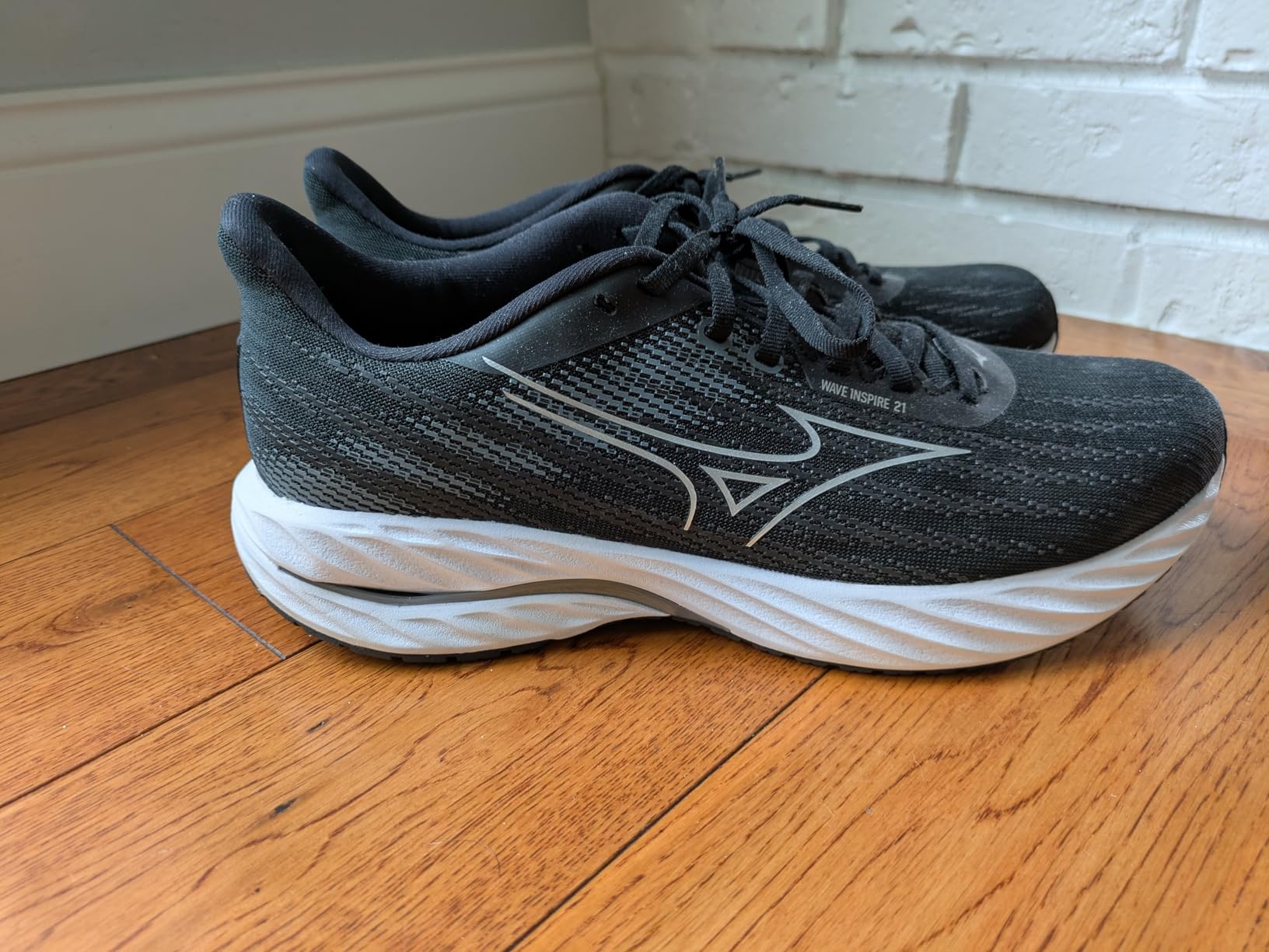 Men's Wave Inspire 21 Running Shoe customer photo 1