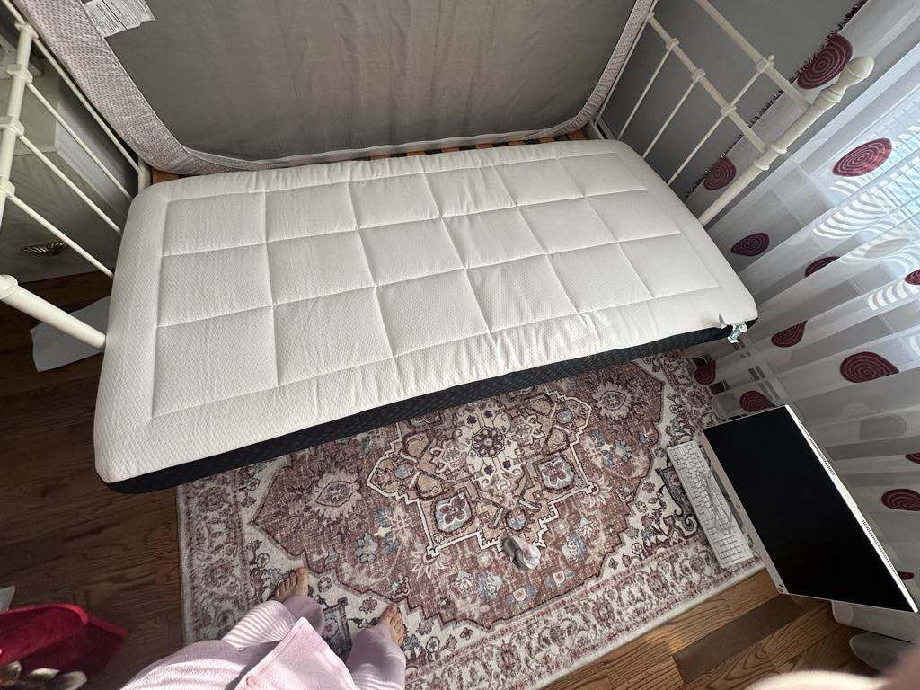 14 Inch Queen Mattress for Heavy People, Cooling Hybrid Mattress with Ice Silk Cover & Gel Memory Foam, 7-Zone Ergonomic Support, Extra Firm Bed with Strong Edge Support, No Sagging & Pressure Relief customer photo 2