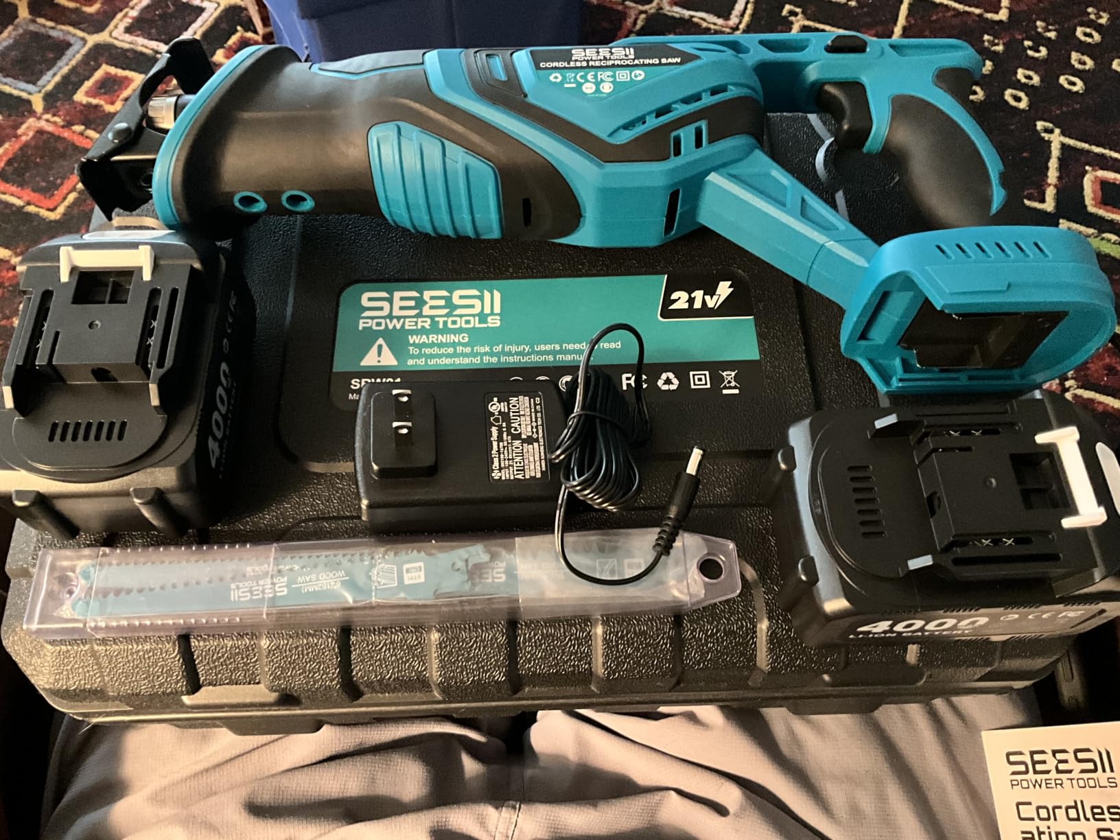 SEESII Reciprocating Saw Cordless with 2 x 4.0Ah Batteries and 6 Saw Blades | Variable Speed 3500 RPM Brushless Motor with LED Light, Tool-Free Blade Change, Portable for Wood PVC Cutting customer photo 1