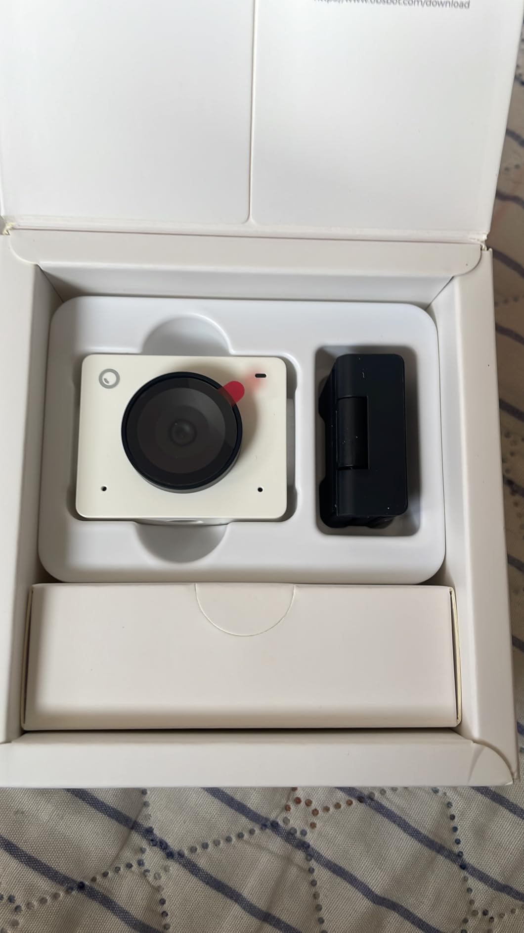 OBSBOT Meet SE 1080P 100FPS Webcam for PC, AI Framing Streaming Camera customer photo 1