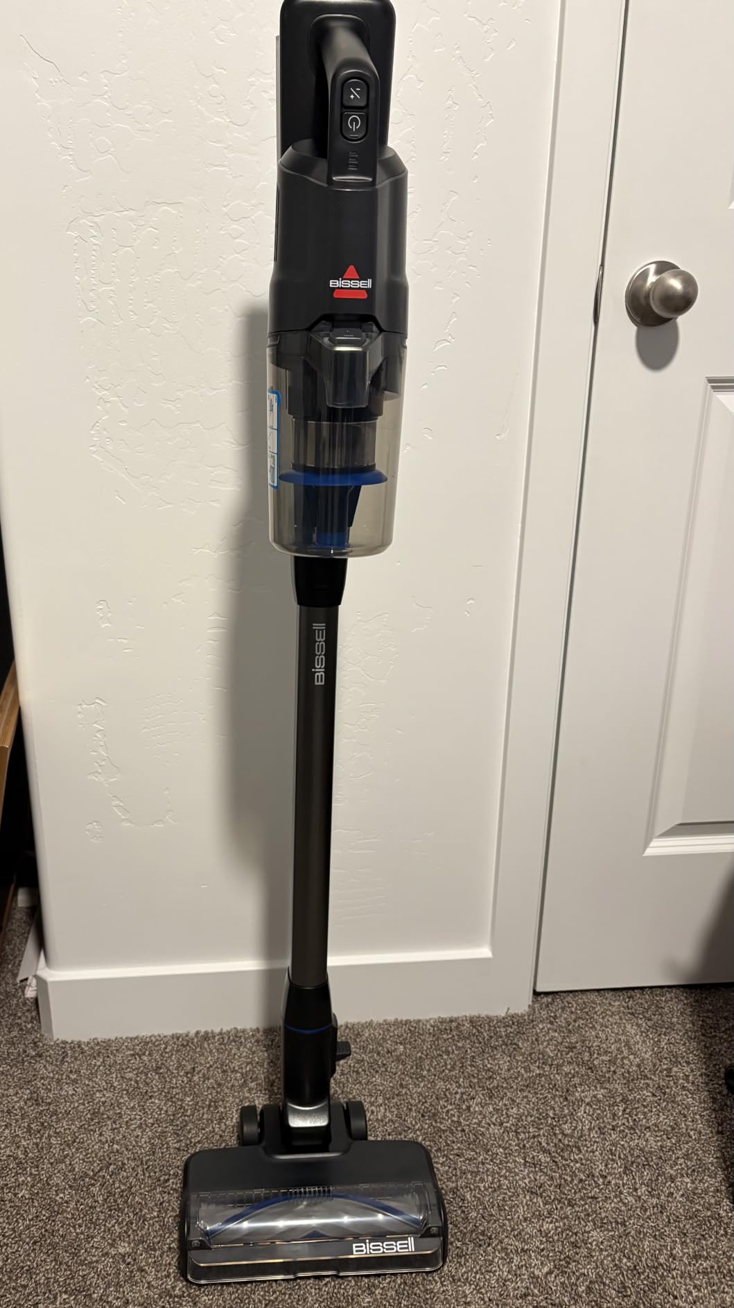 Bissell PowerClean FurGuard 280W Self-Standing Cordless Vacuum w/Self-Cleaning Brush Roll, Strong Suction, Removeable Battery, Wall Mount, Upholstery Tool & Bright Headlights customer photo 1