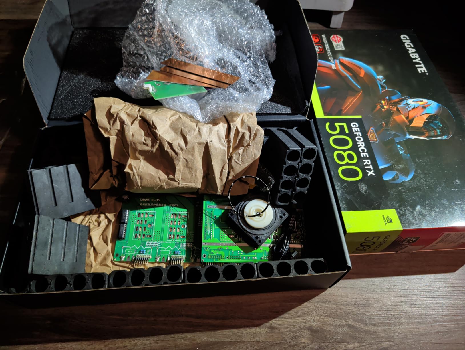GIGABYTE GeForce RTX 5080 WINDFORCE OC SFF 16G Graphics Card, WINDFORCE Cooling System, 16GB 256-bit GDDR7, GV-N5080WF3OC-16GD Video Card customer photo 2
