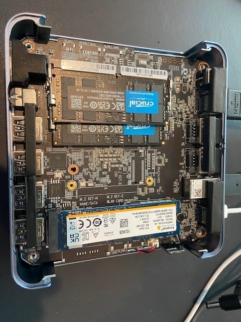 GEEKOM AX8 Max Silent Mini PC, Ryzen 7 8745HS, DDR5 16GB 1TB SSD, Radeon 780M, USB4.0(40Gbps), Dual 2.5GbE Lan, 8K Quad Display, SD Card Slot customer photo 1