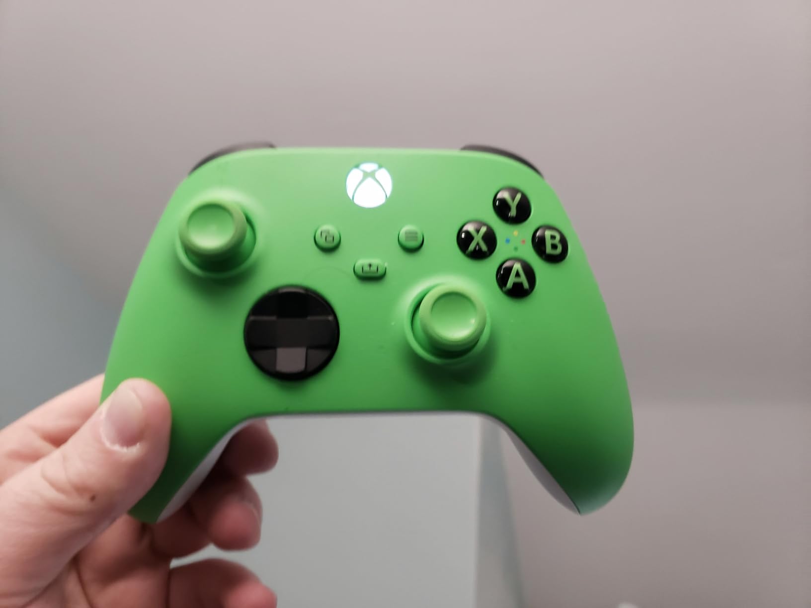 Xbox Wireless Gaming Controller | Velocity Green | Console, PC, & Cloud Devices | Textured Grip customer photo 1