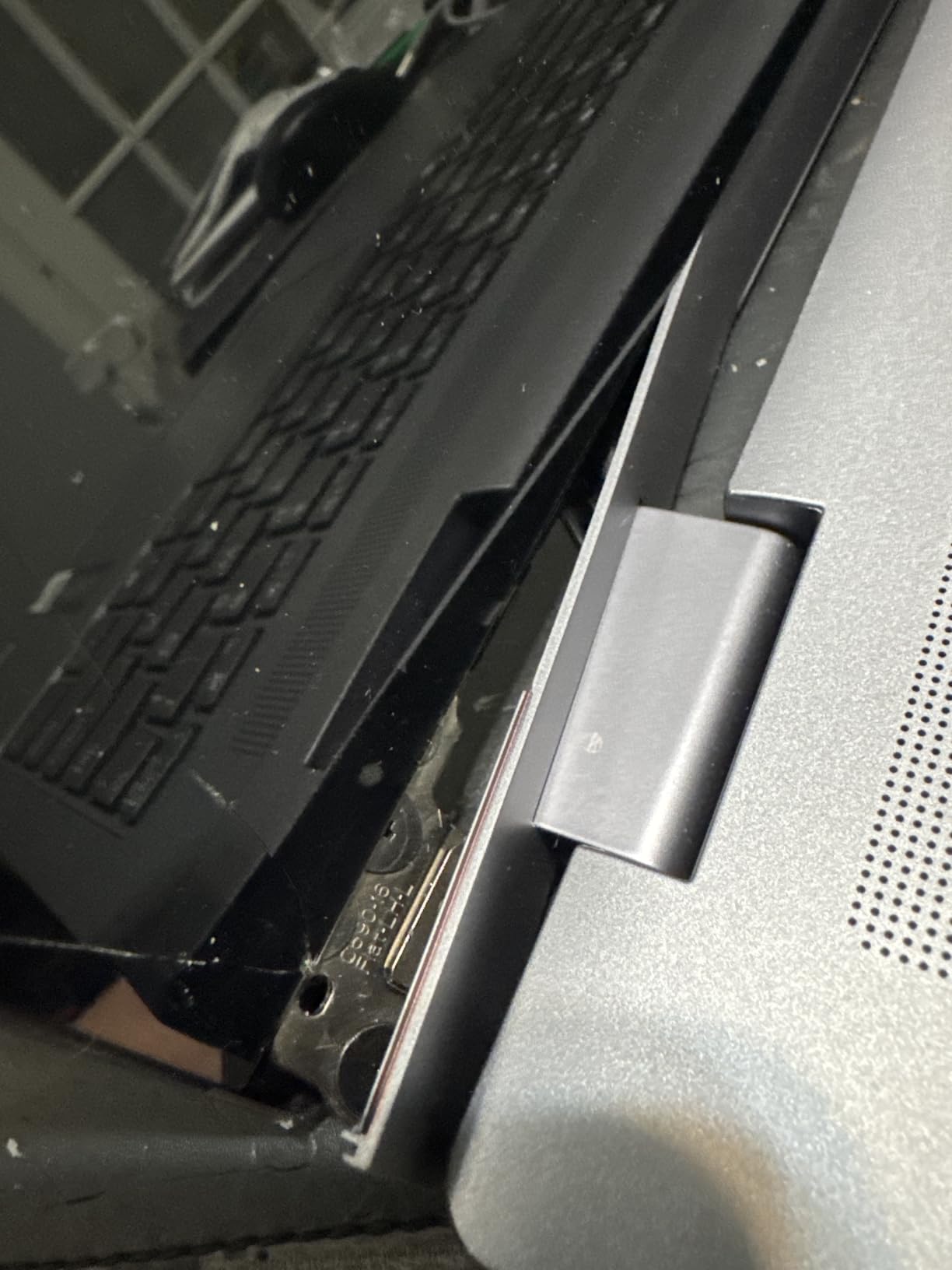 Lenovo IdeaPad 5 2-in-1 with AMD Ryzen 7 8845HS Processor, 16