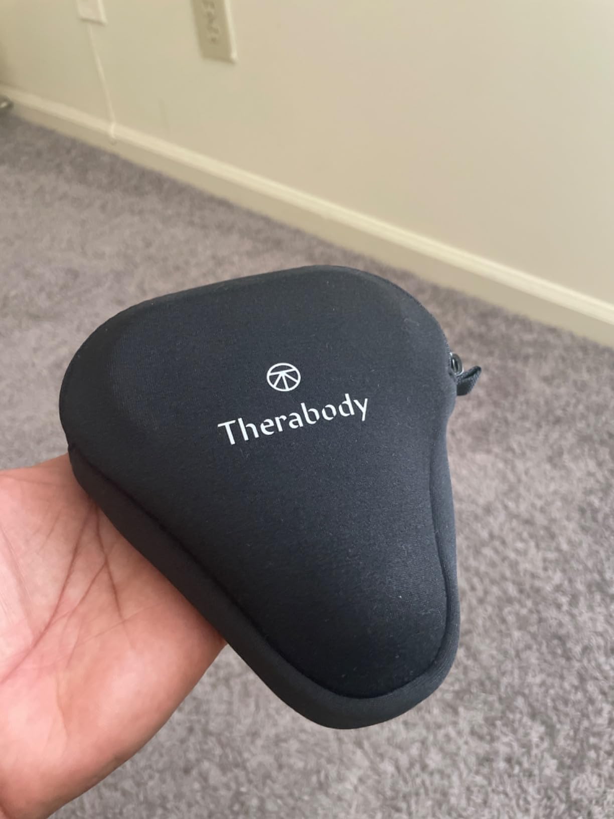 TheraGun Mini (3rd Generation) by Therabody - Ultra-Portable Massage Gun and Travel Essential for Fast, Effective Pain and Tension Relief Anywhere (Black) customer photo 1