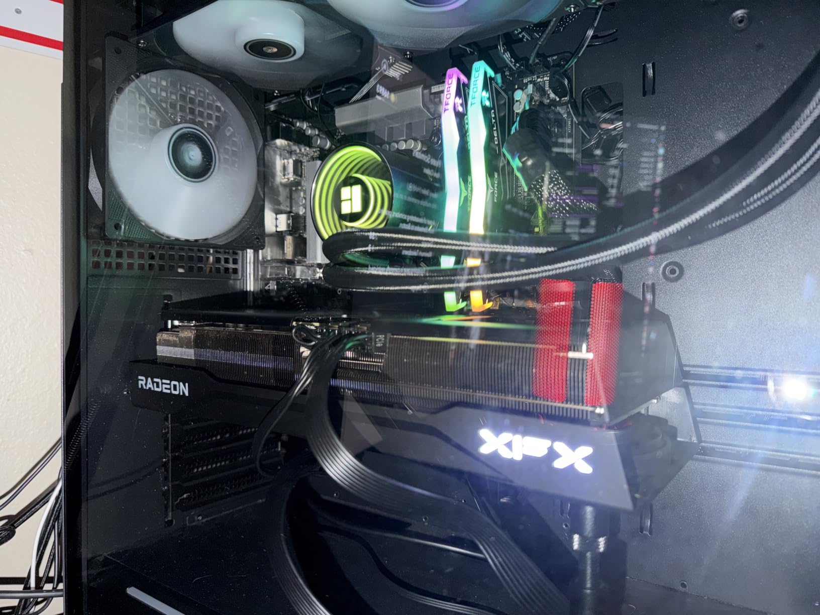 XFX Swift AMD Radeon RX 9070XT Triple Fan Gaming Edition with 16GB GDDR6 HDMI 3xDP, AMD RDNA 4 RX-97TSWF3BA customer photo 1