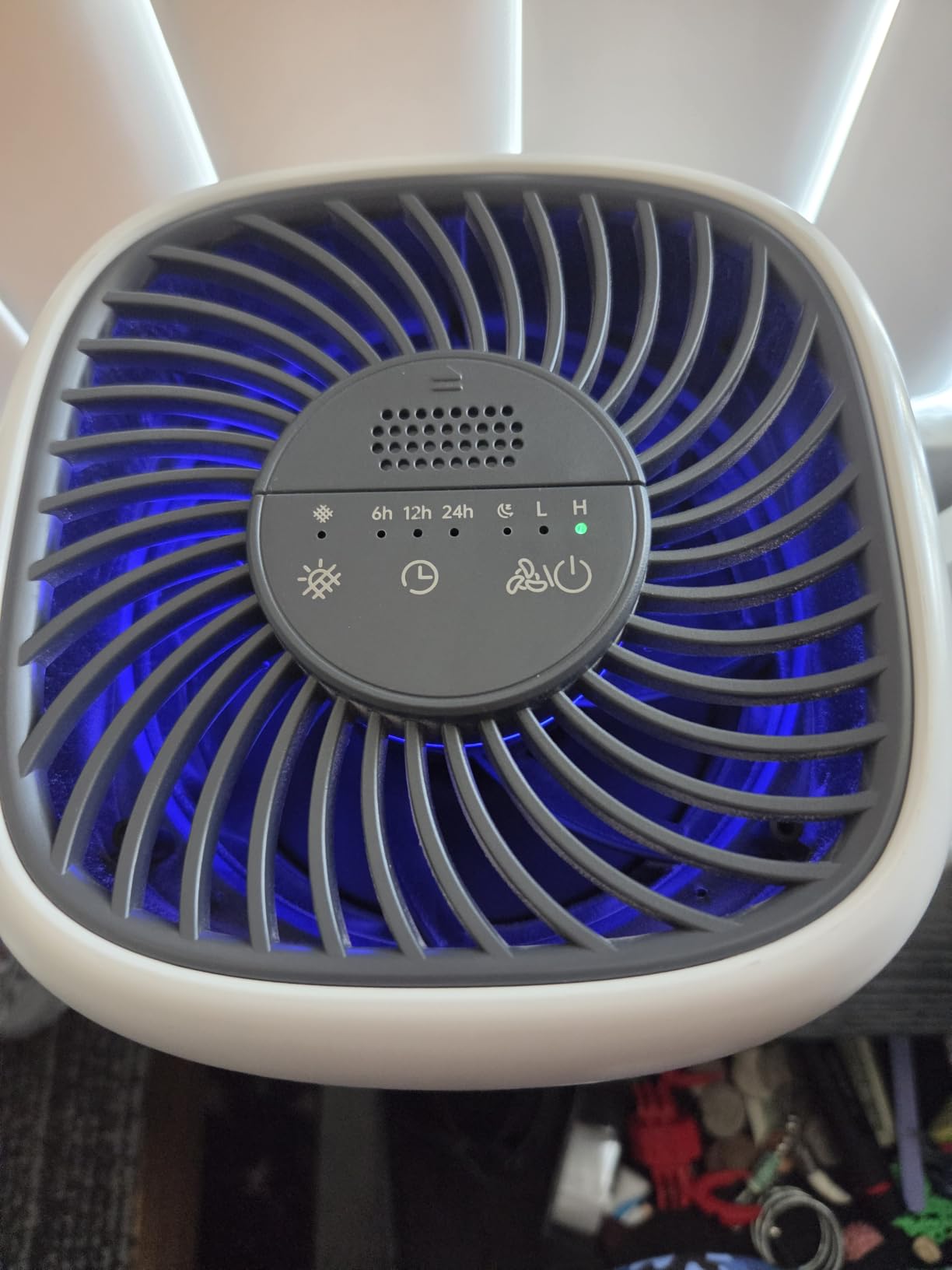 Air Purifiers for Home with High Efficiency Filter Up to 1076 Ft² for Pet Hair, Odors, Pollen, Smoke, Compact Air Cleaner with 3 Speeds, Timer, Aroma Quiet 360°Intake Filter, White customer photo 2