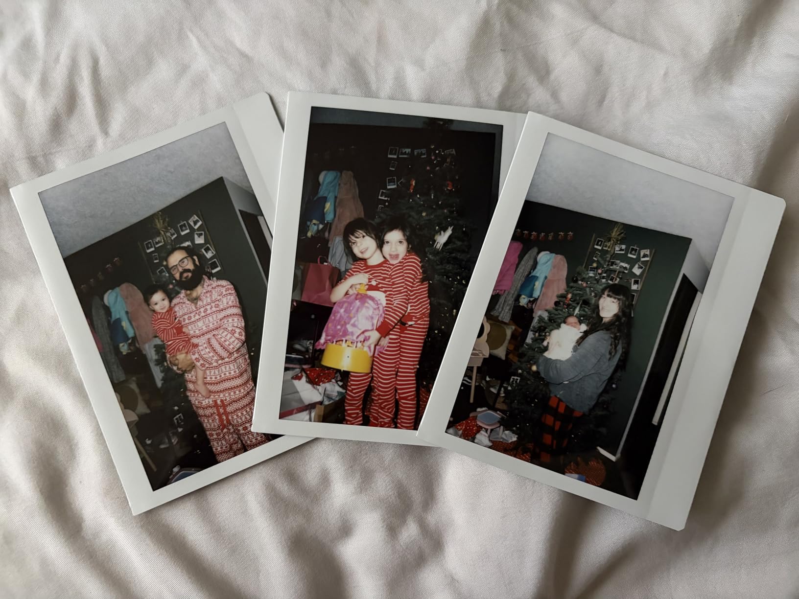 Instax Wide 400 Instant Camera (Sage Green) + INSTAX Wide Film (20 Exposures) + Shutter Accessories Bundle customer photo 2