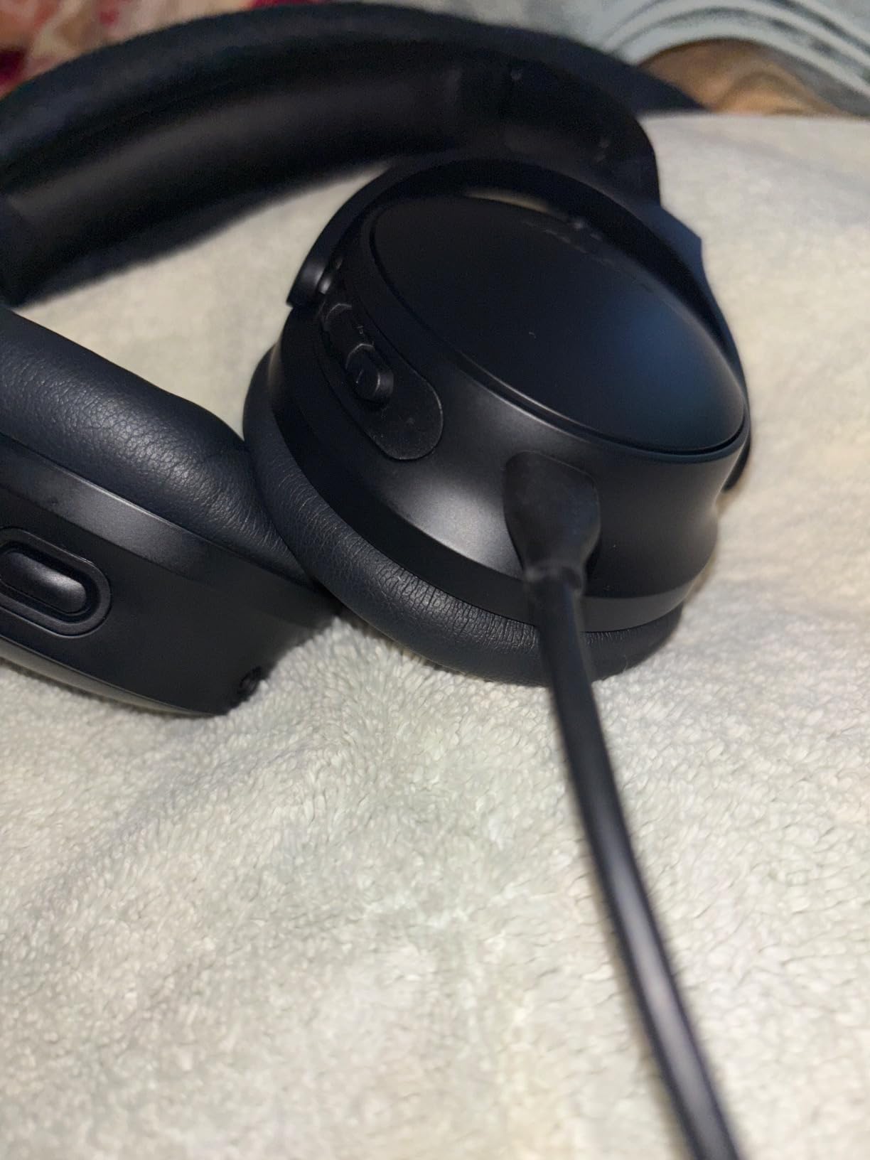 Bose QuietComfort Headphones - Wireless Bluetooth Headphones, Active Over Ear Noise Cancelling and Mic, USB-C Charging, Deep Bass, Up to 24 Hours of Playtime, Twilight Blue - Limited Edition Color customer photo 2