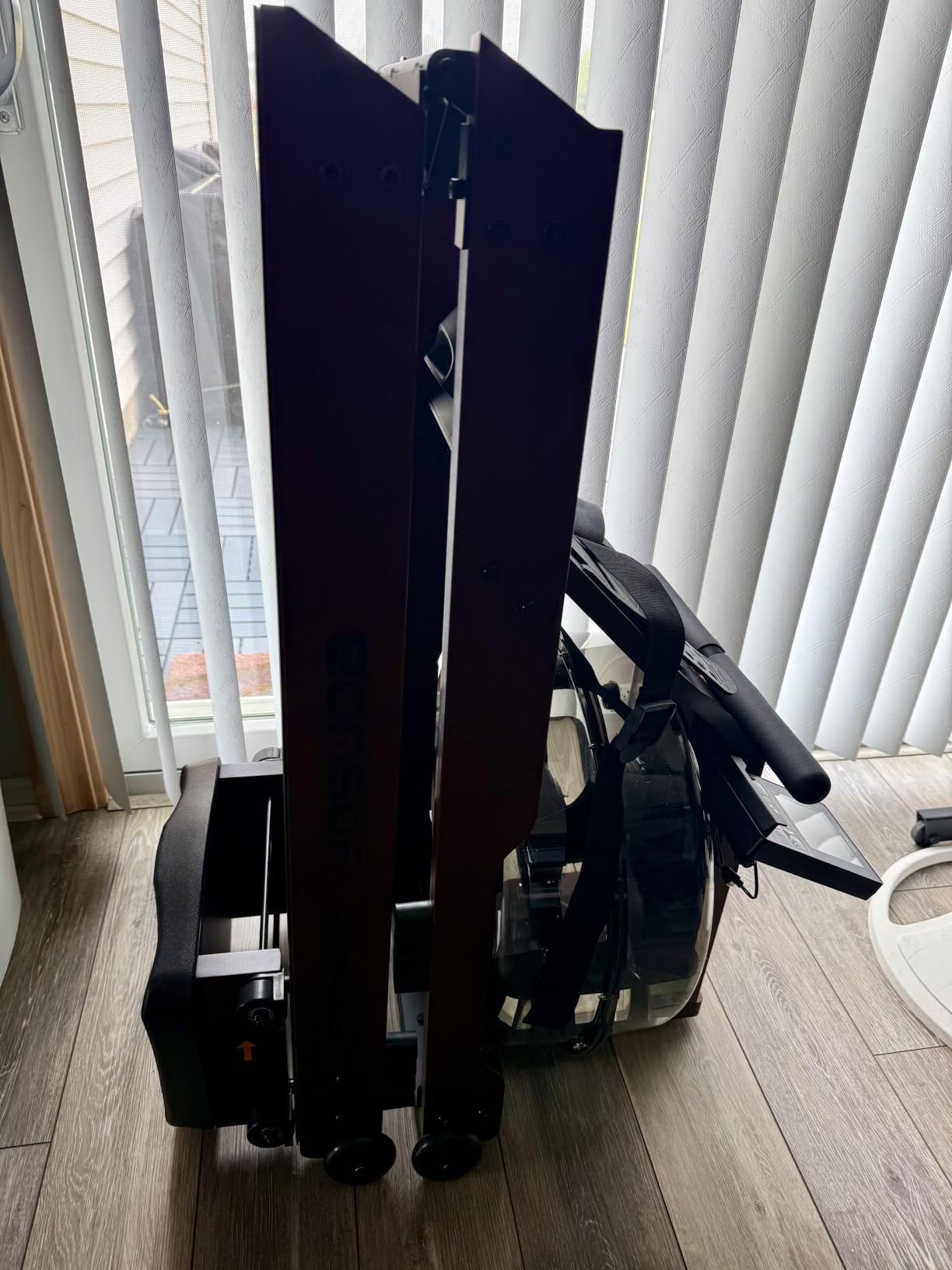 YOSUDA Water Rowing Machine Foldable for Home Use 5.8 Gal Large Water Tank | Immersive Wooden Water Rower Machine, Dedicated Monitor & Bluetooth APP customer photo 2