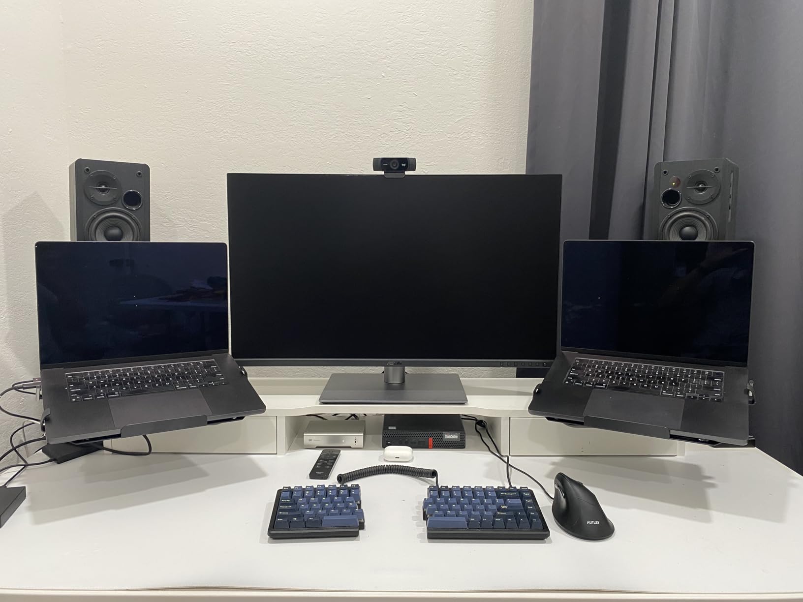 ASUS ProArt PA32QCV 32 Inch 6K DCI-P3 Thunderbolt 4 Monitor for Mac customer photo 2