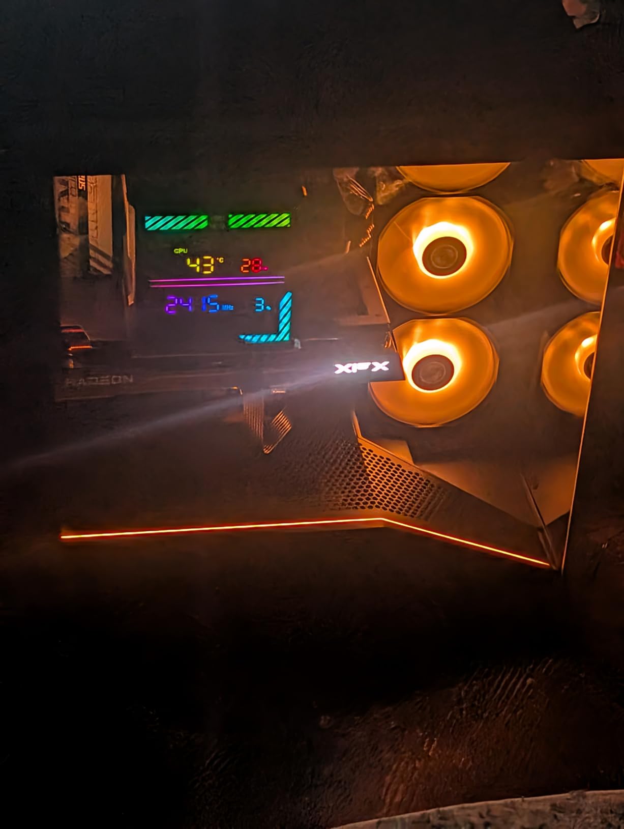 Lian Li Vector V100 ATX Mid-Tower PC Case with 4 ARGB PWM Fans, Black | Side I/O USB-C | Dust Filter | Support 420mm GPUs & 360mm Radiator | Included GPU Bracket | LED & Display Platform (V100RX) customer photo 1