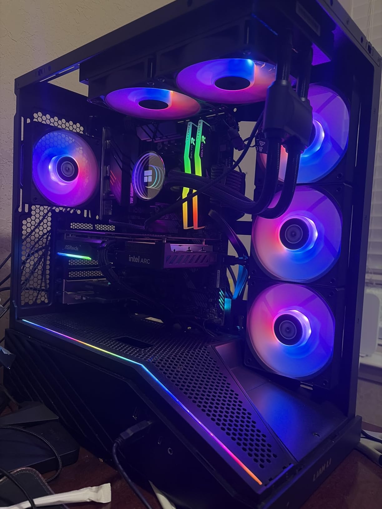 Lian Li Vector V100 ATX Mid-Tower PC Case with 4 ARGB PWM Fans, Black | Side I/O USB-C | Dust Filter | Support 420mm GPUs & 360mm Radiator | Included GPU Bracket | LED & Display Platform (V100RX) customer photo 2