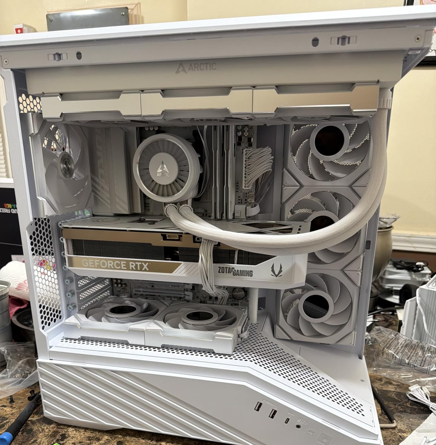 Lian Li Vector V100 ATX Mid-Tower PC Case-Tempered Glass-Black-V100X | LED RGB Strip, Display Platform Design with Tempered Glass, Support 415mm GPUs, 360mm Radiator, Side I/O & Optimized Airflow customer photo 1