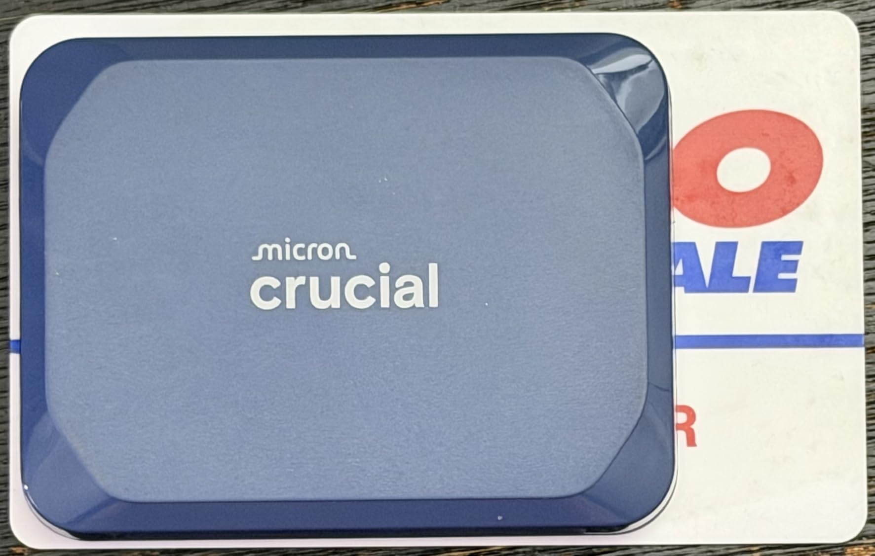 Crucial X10 8TB Portable SSD, Up to 2,100MB/s, USB 3.2 USB-C, External Solid State Drive, Compatible with Windows, Mac & Android, Durable Storage for Games, Photos & Files, Blue - CT8000X10SSD9-02 customer photo 1