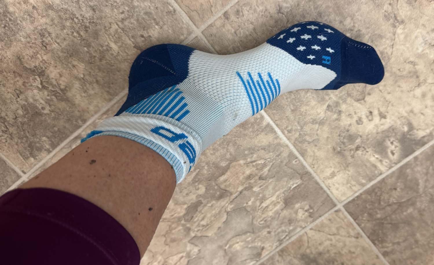 CEP Core Run 5.0 Mid Cut Compression Socks - Blister Prevention, Cushioning, Breathable Comfort & Stability customer photo 1